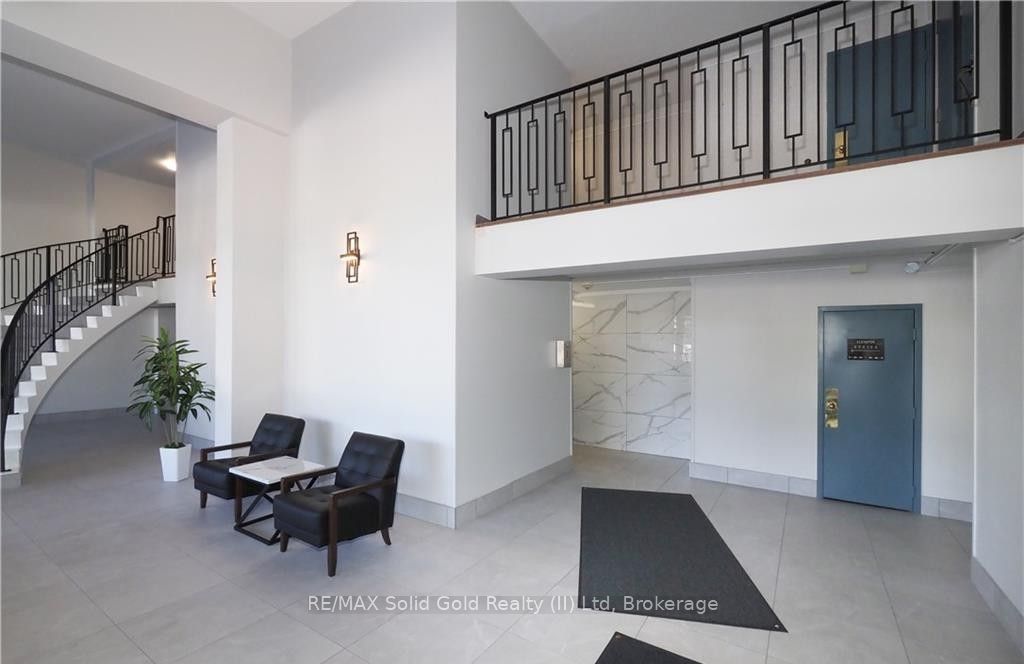 24 Midland Drive 105