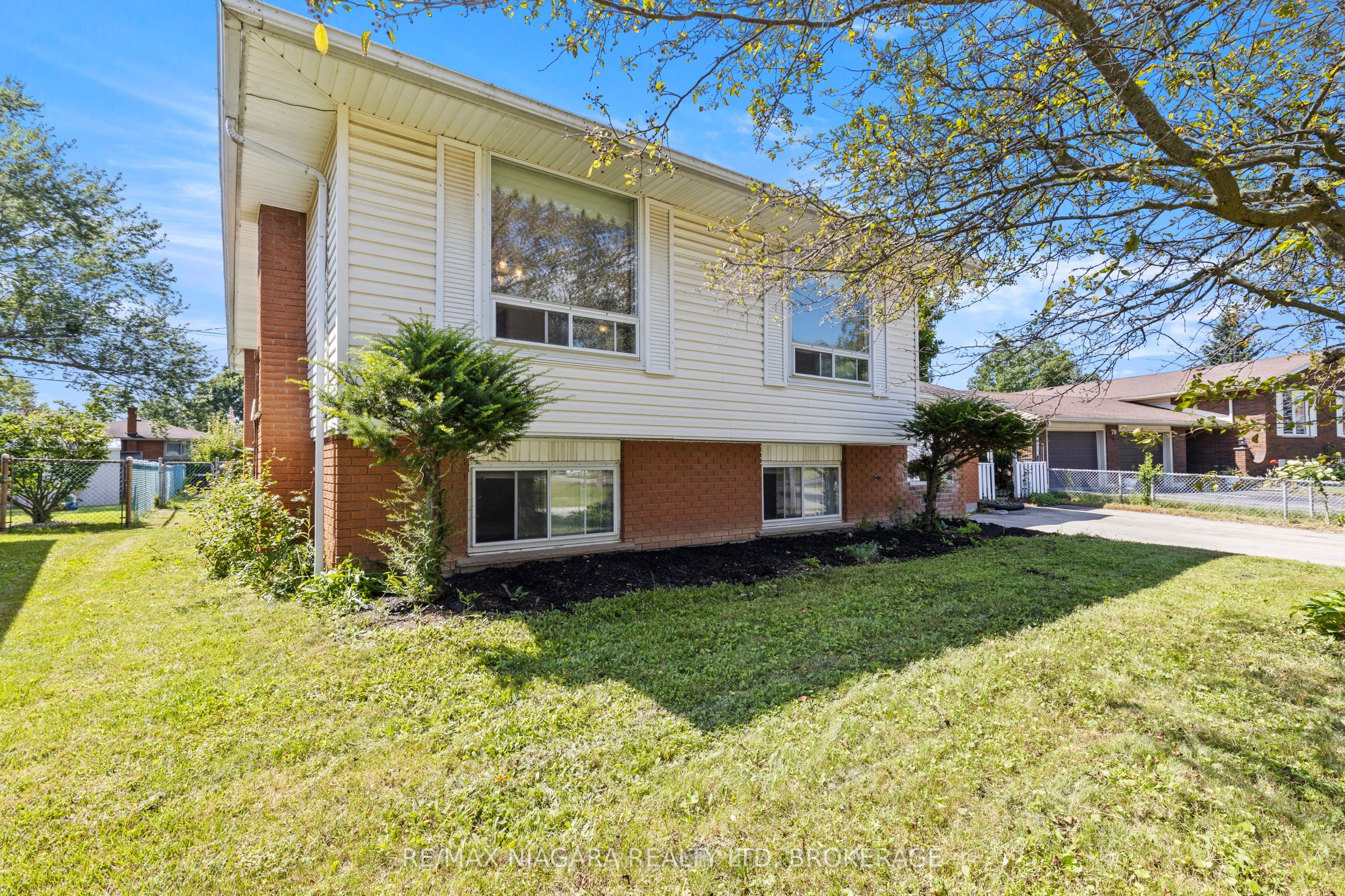 74 Westwood Crescent