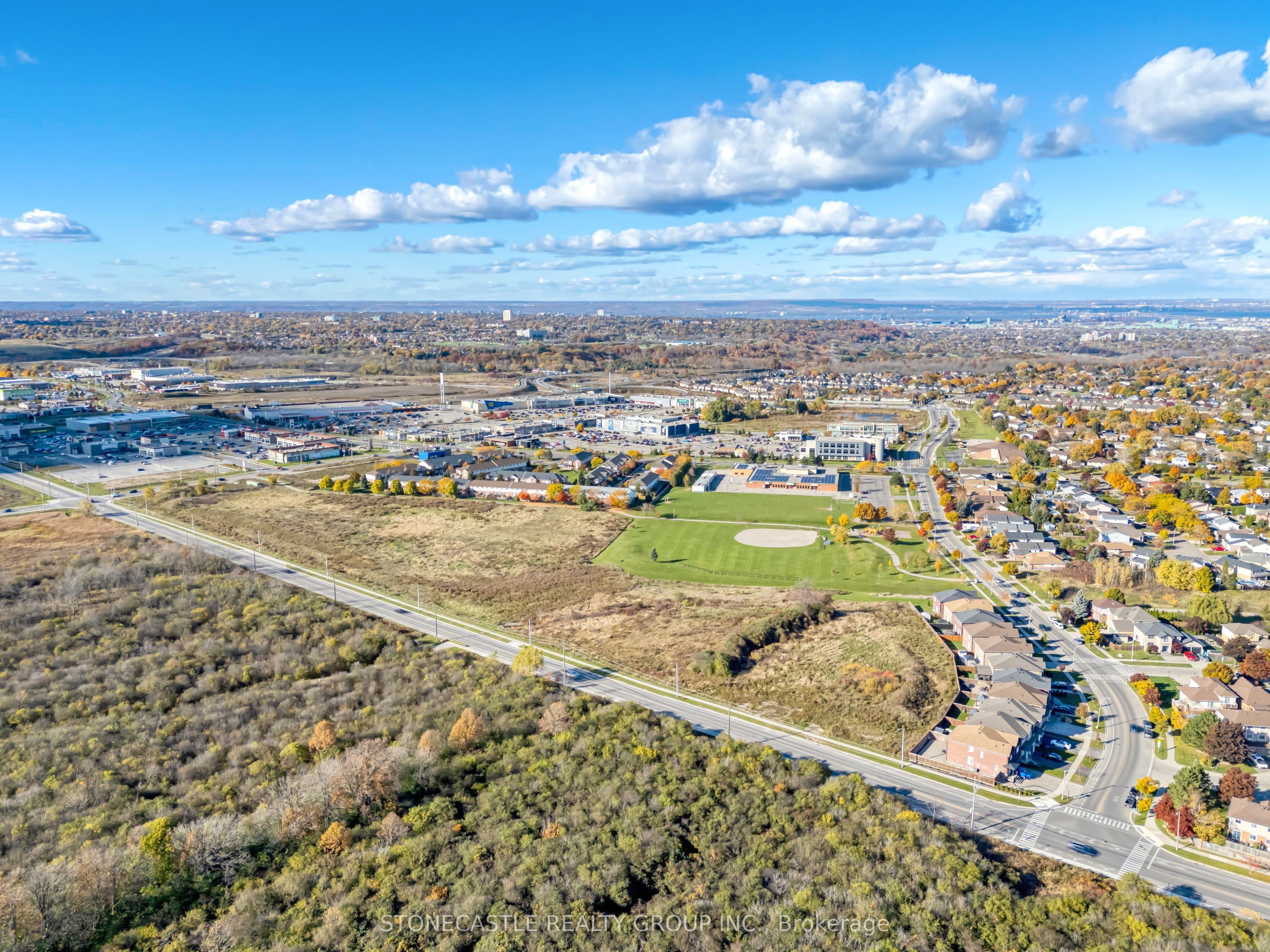 390 Highland Road W