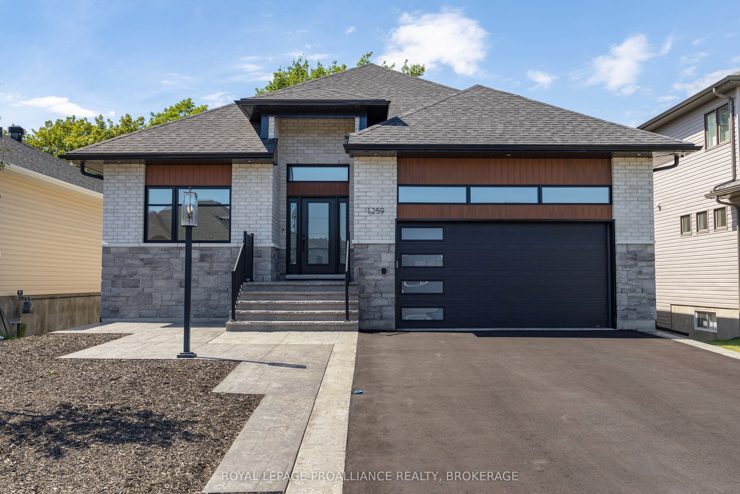1259 Carfa Crescent