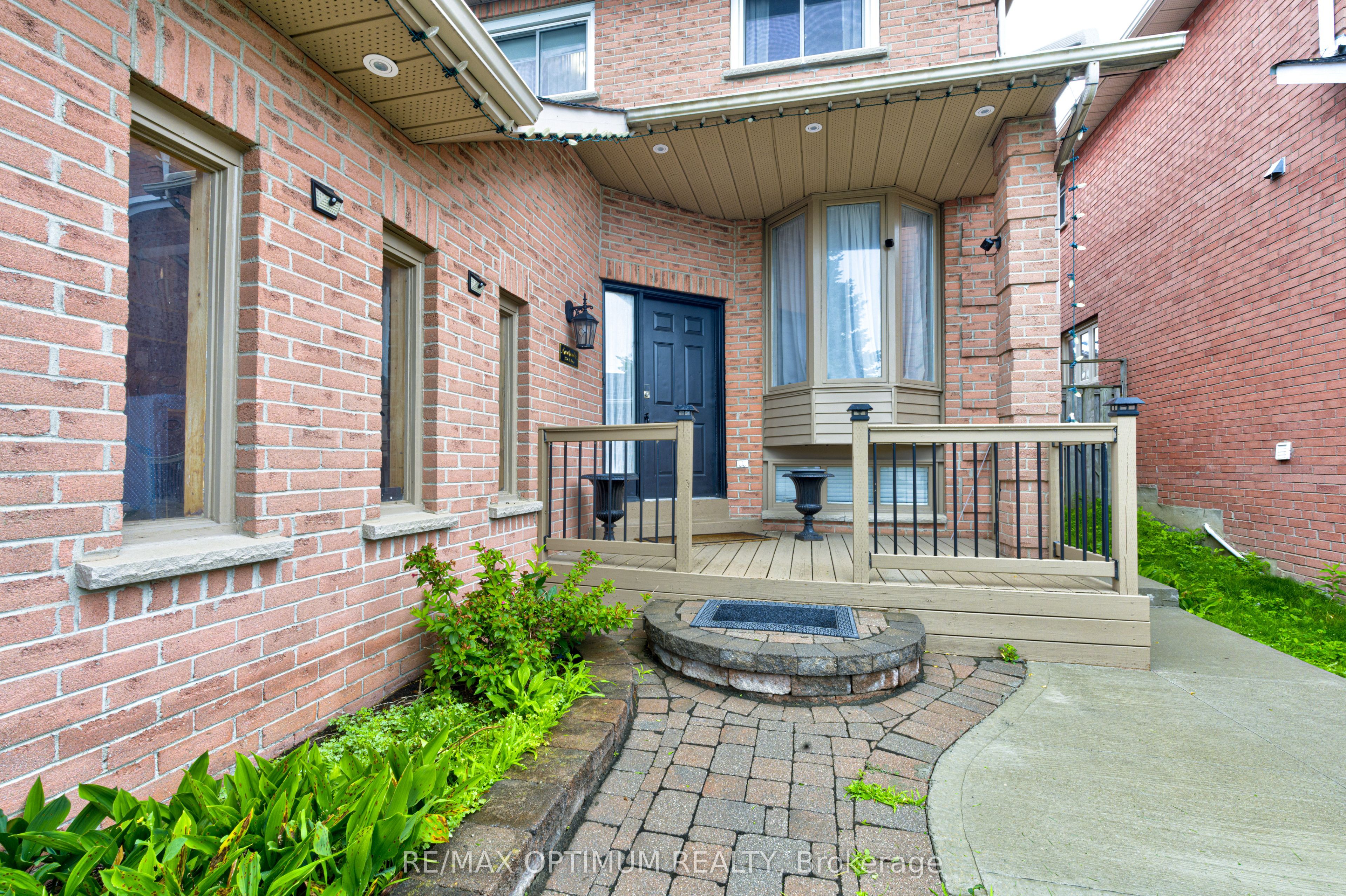 11 Murkar Crescent
