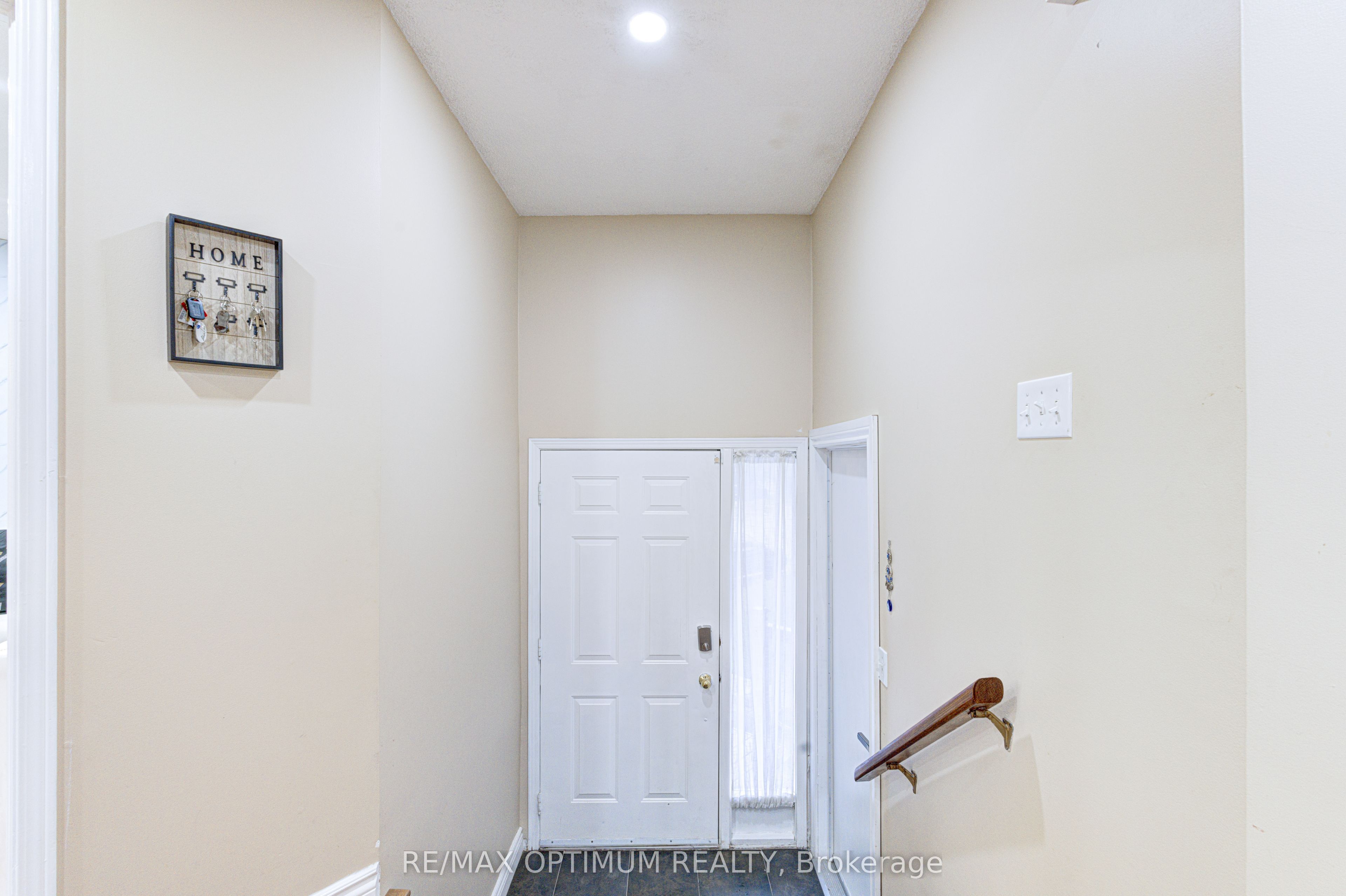 11 Murkar Crescent
