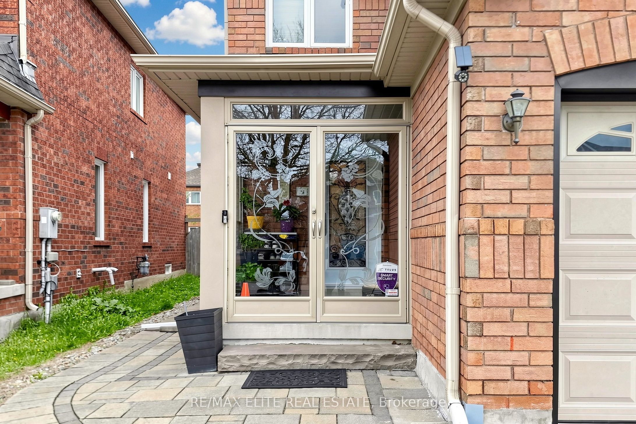 54 National Pine Drive