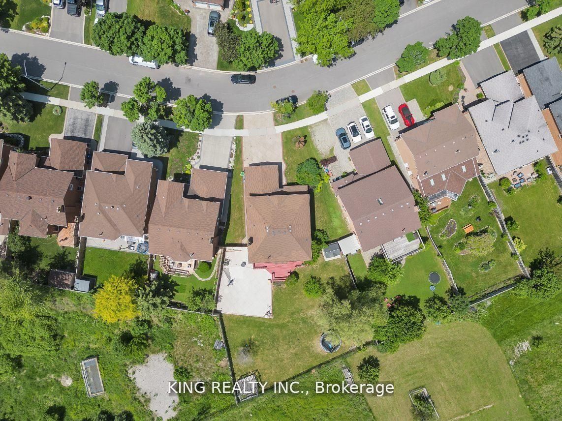 2606 Ambercroft Trail