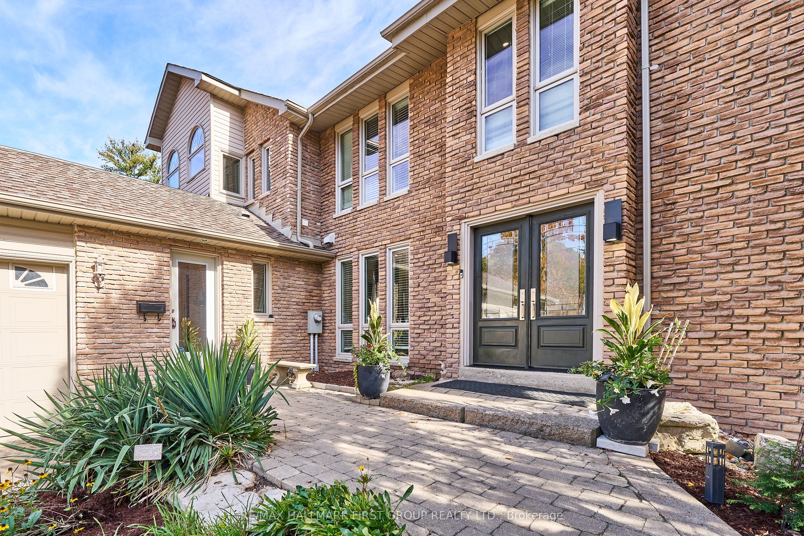 515 Oakwood Drive