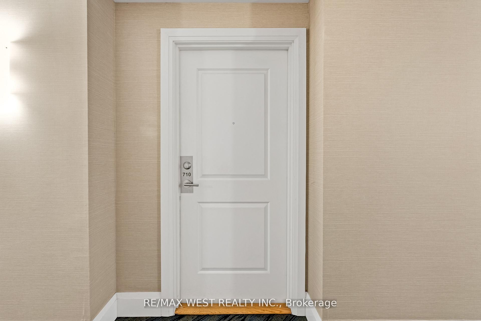 24 Woodstream Boulevard 710