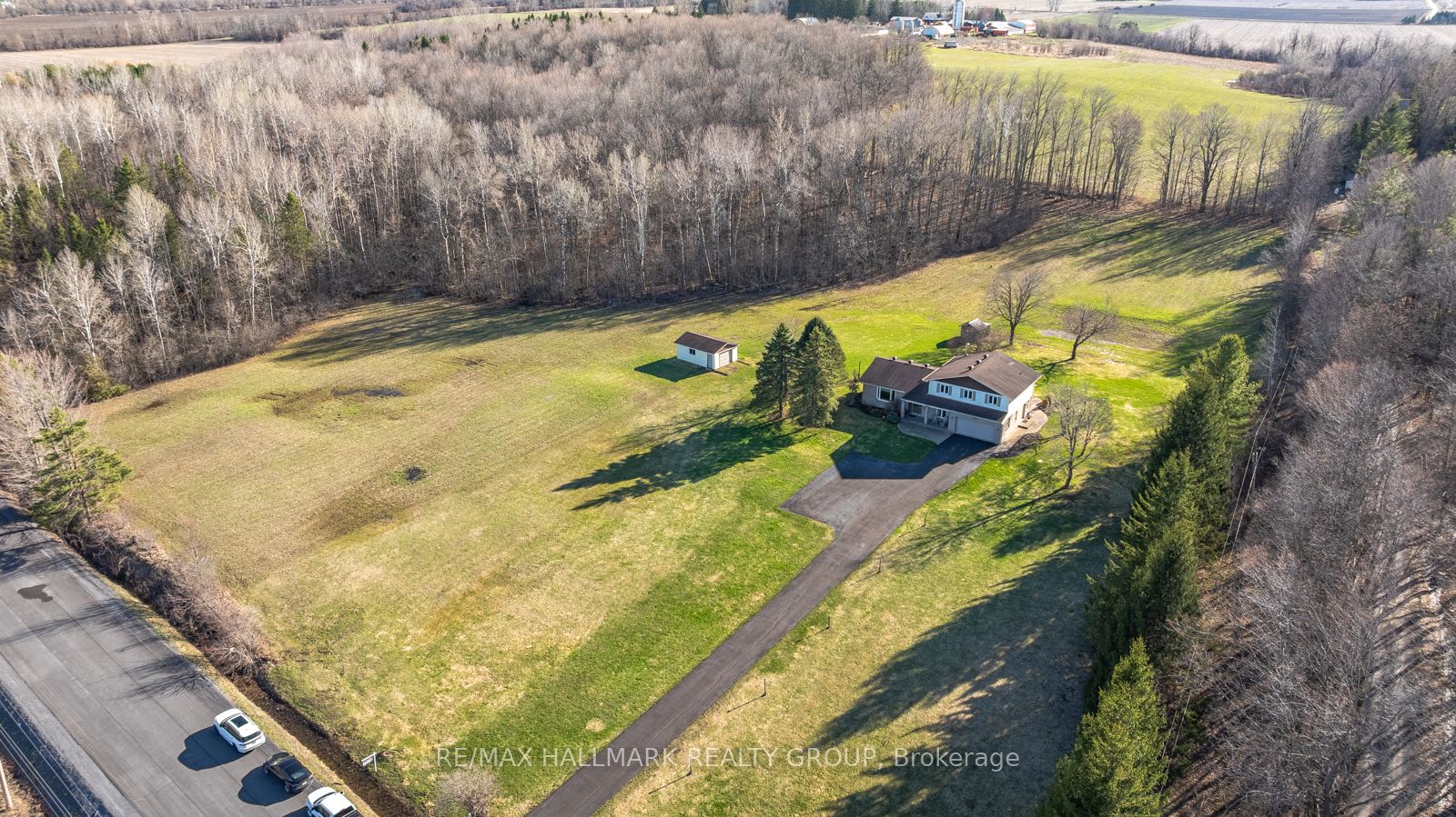 1376 MacDonald Road