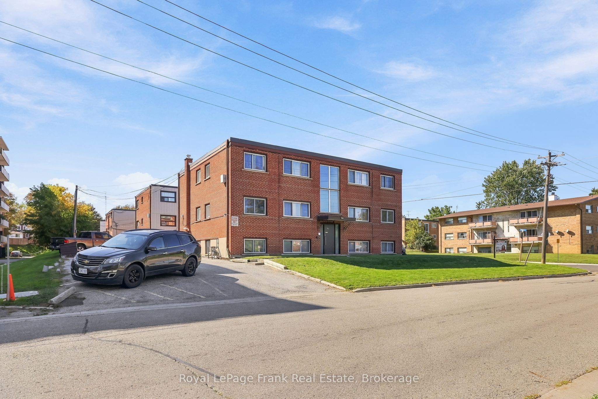 180 Nipigon Street