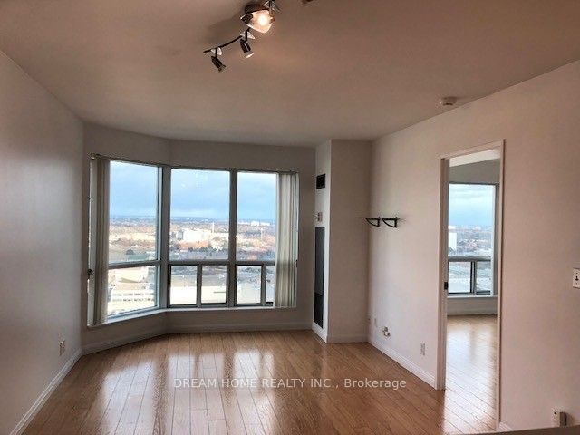 11 LEE CENTRE Drive PH305