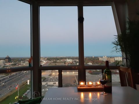 11 LEE CENTRE Drive PH305 Toronto E09 ON M1H 3J5