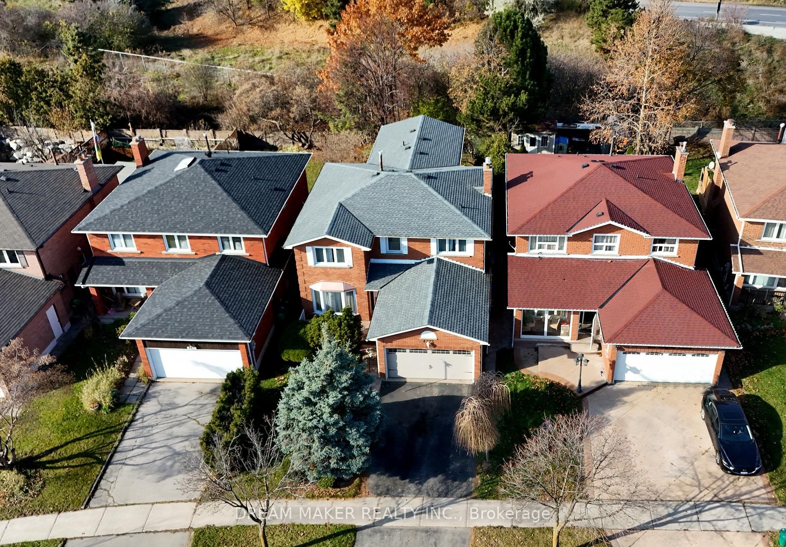 4272 Wakefield Crescent