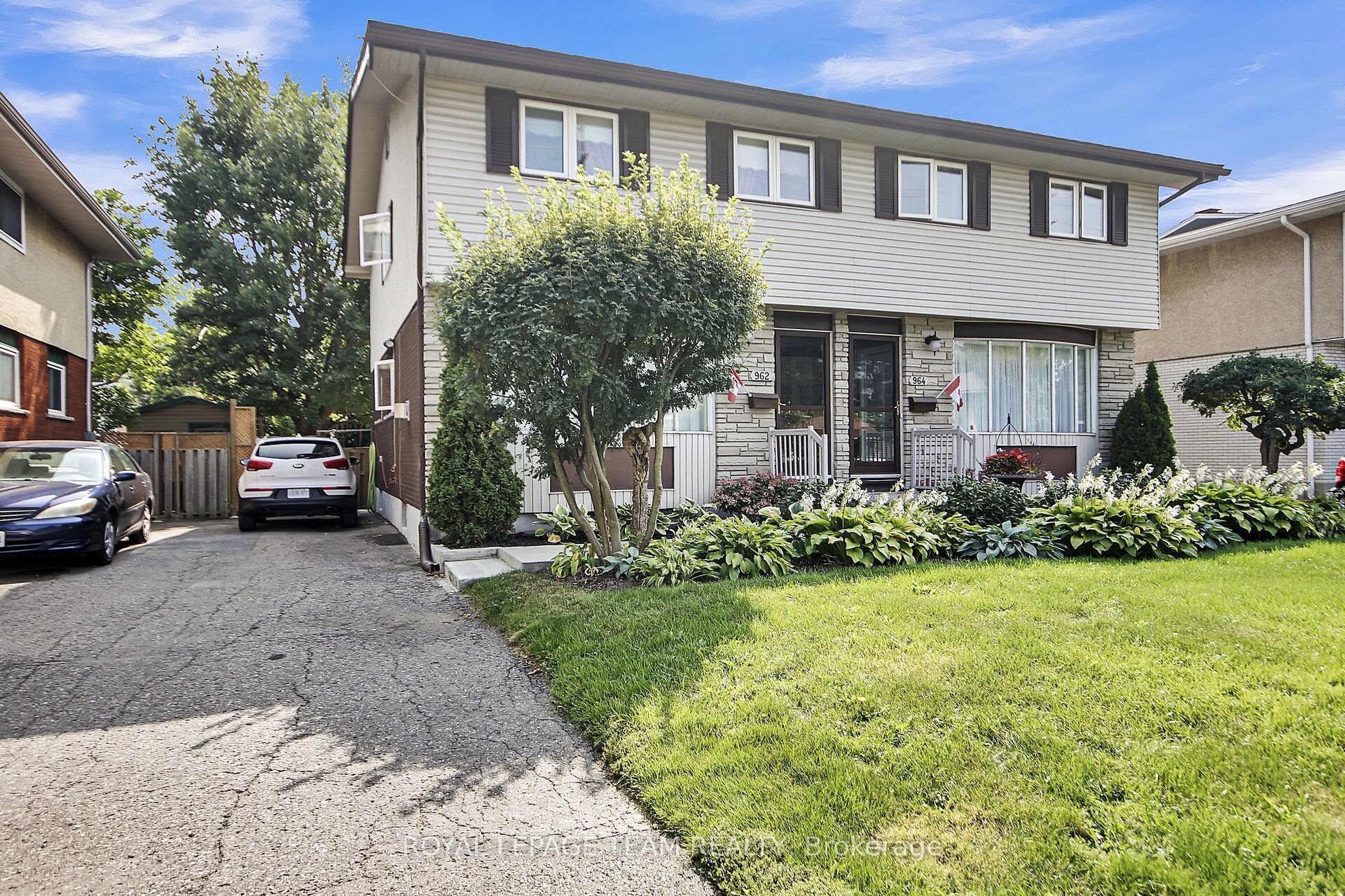 962 Dynes Road