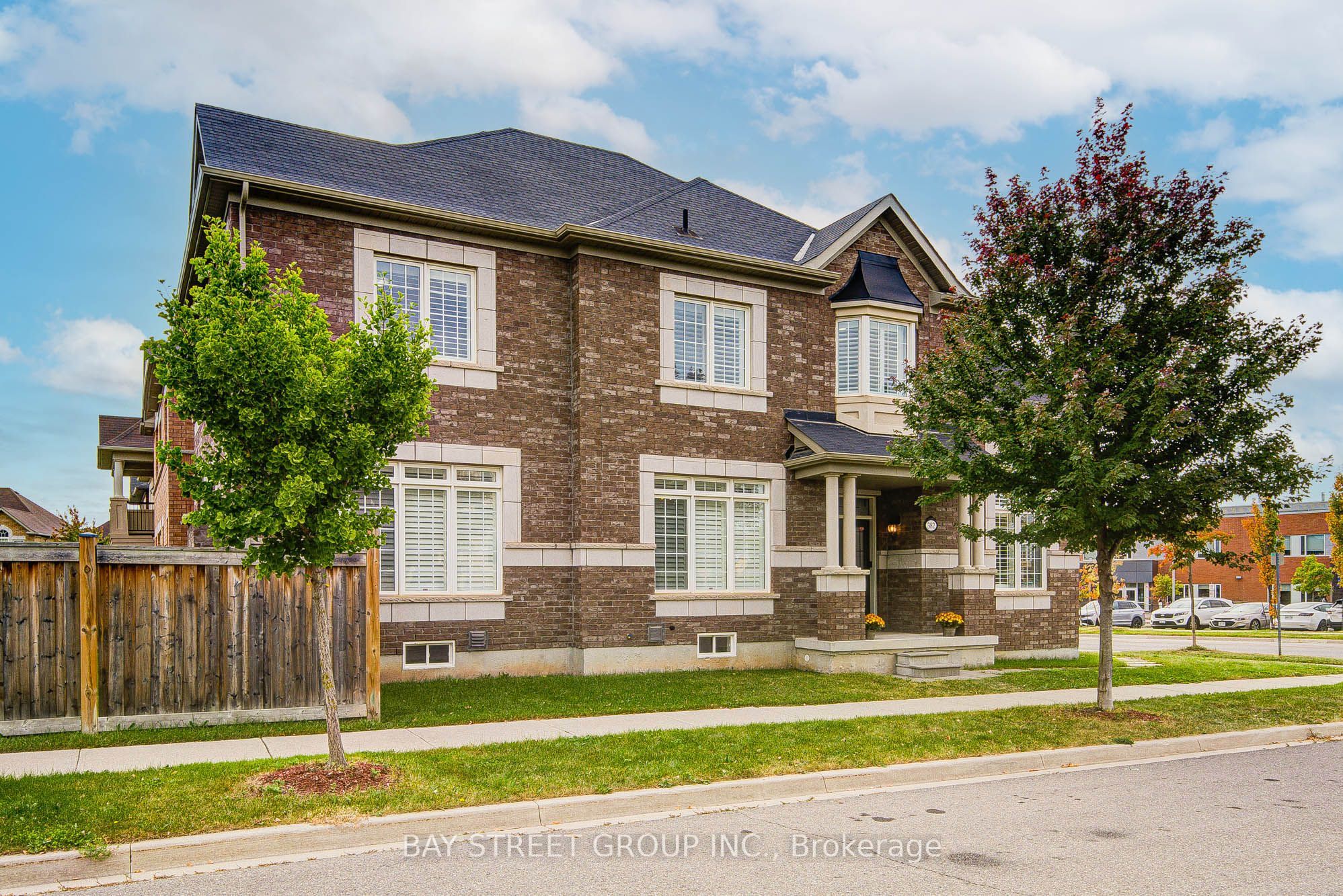 382 Begonia Gardens