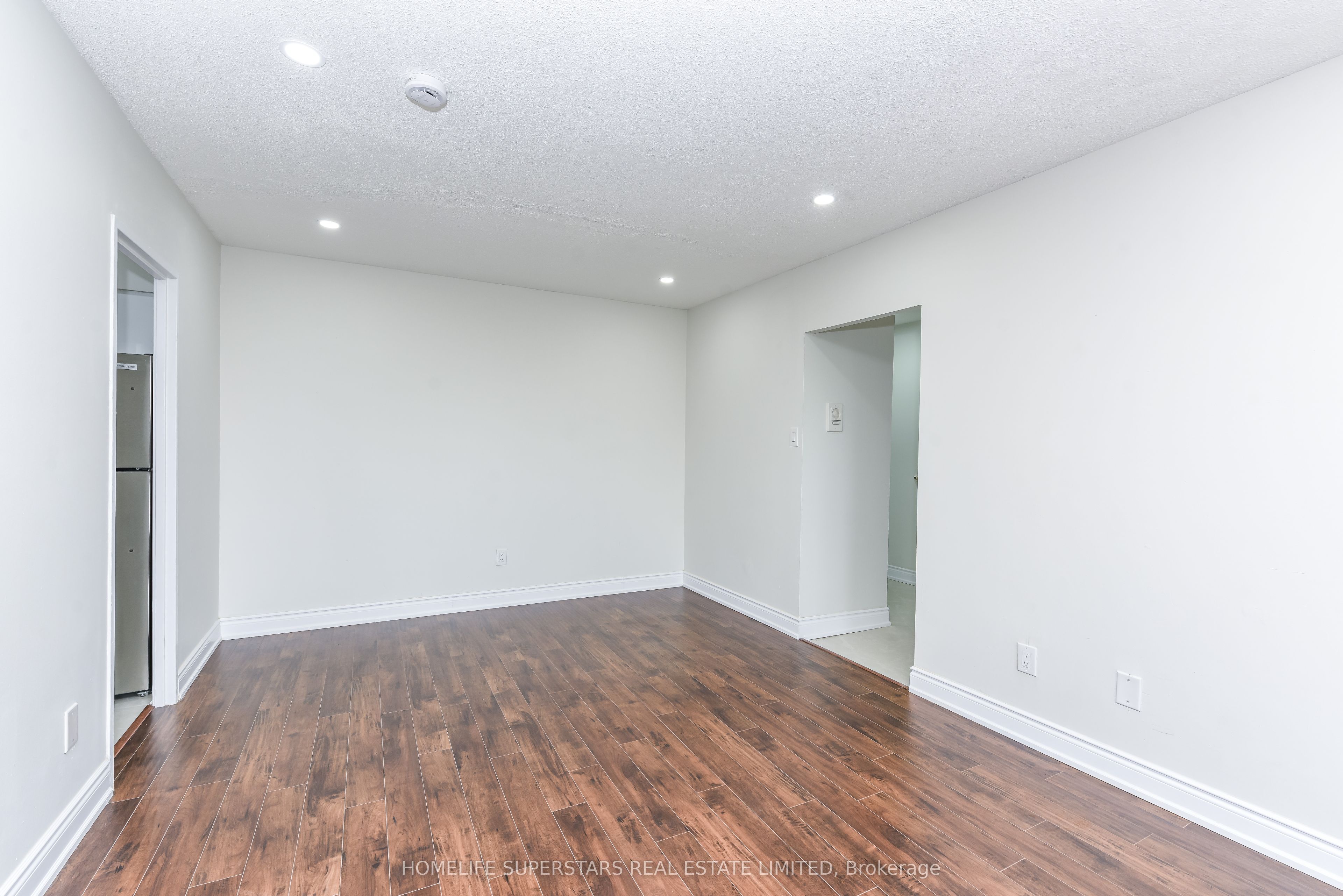 3533 Derry Road E 511