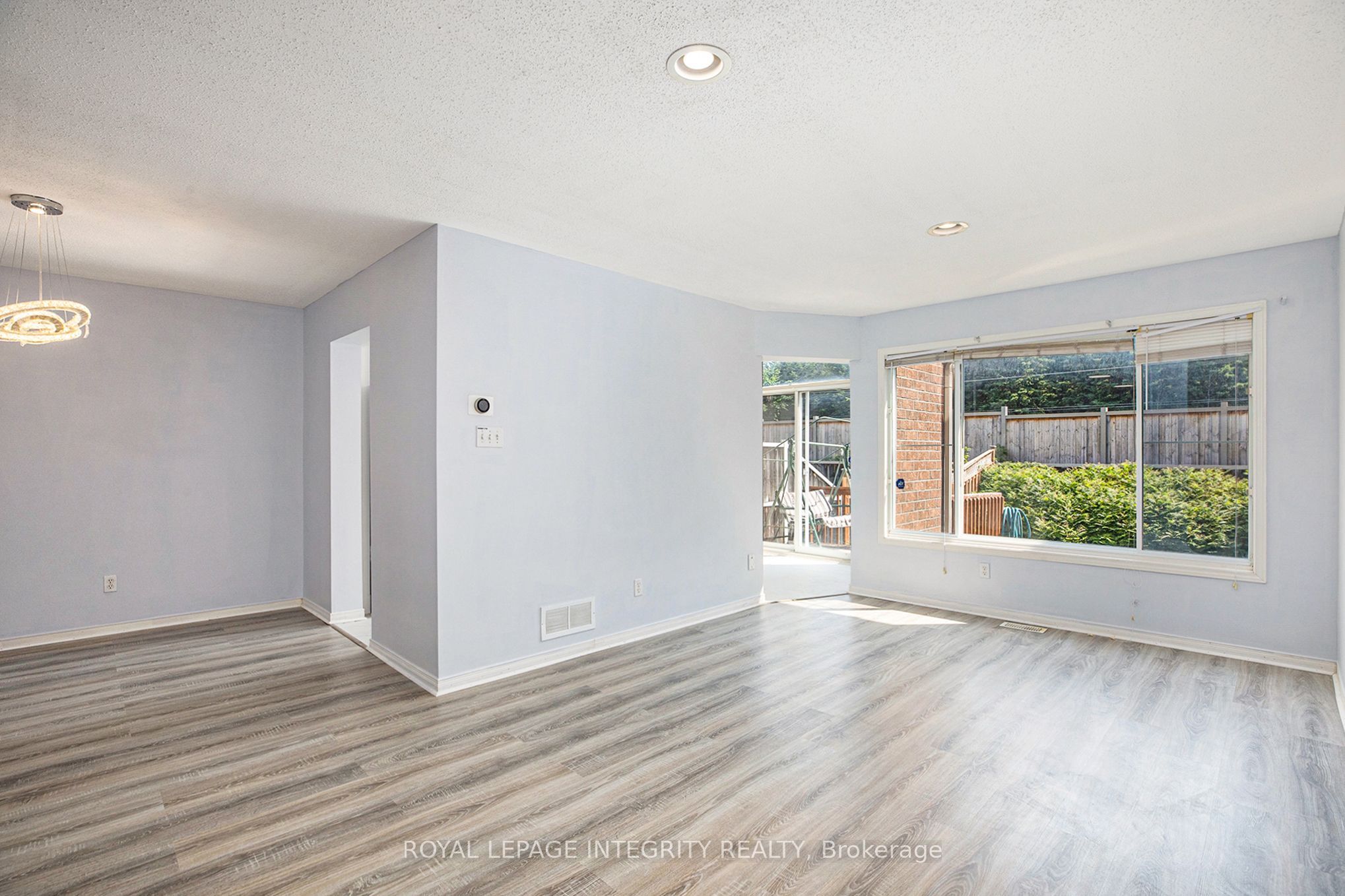 67 Landover Crescent