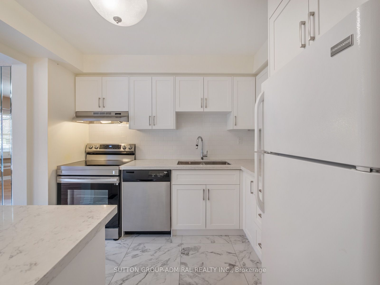 385 The East Mall N/A #60