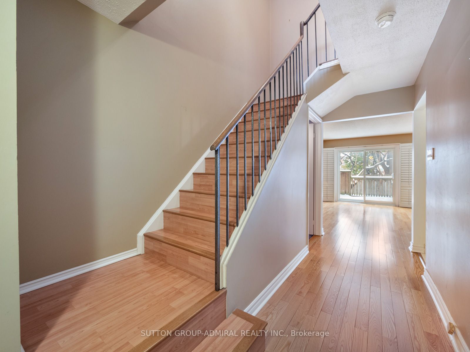 385 The East Mall N/A #60