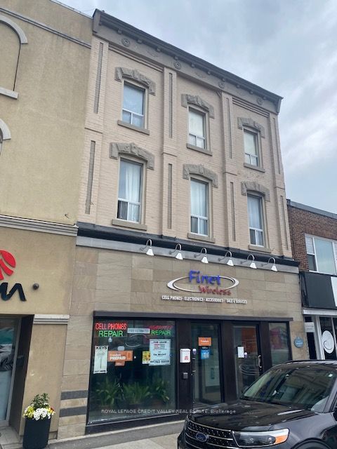 45 Main Street N