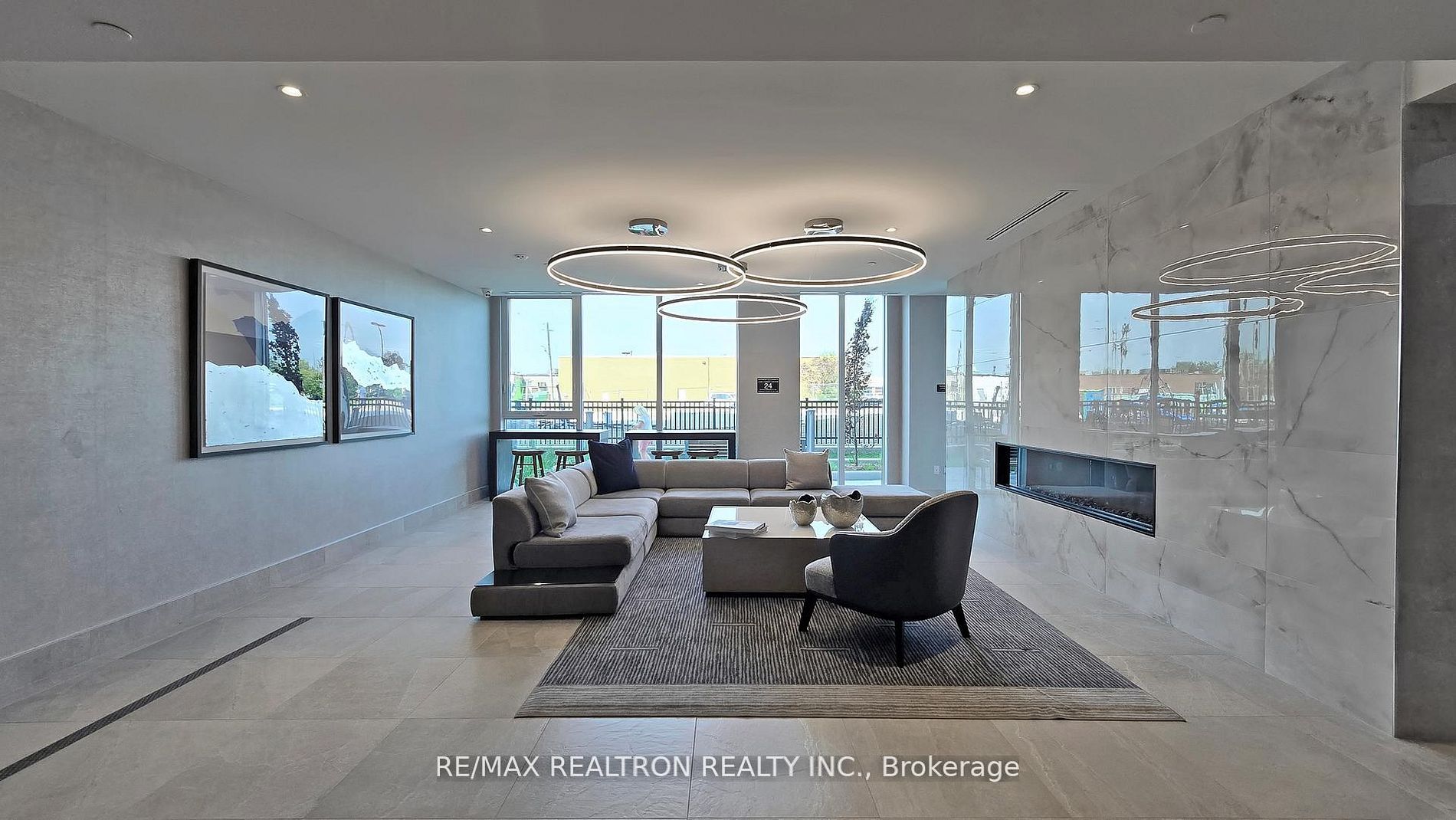 185 Deerfield Road 909