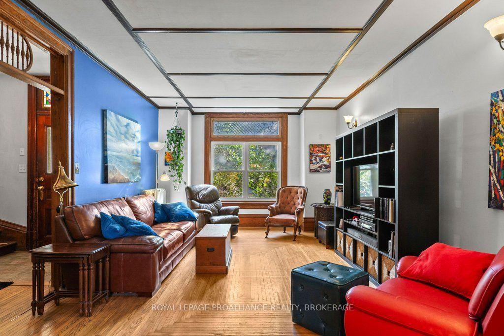 236 Frontenac Street