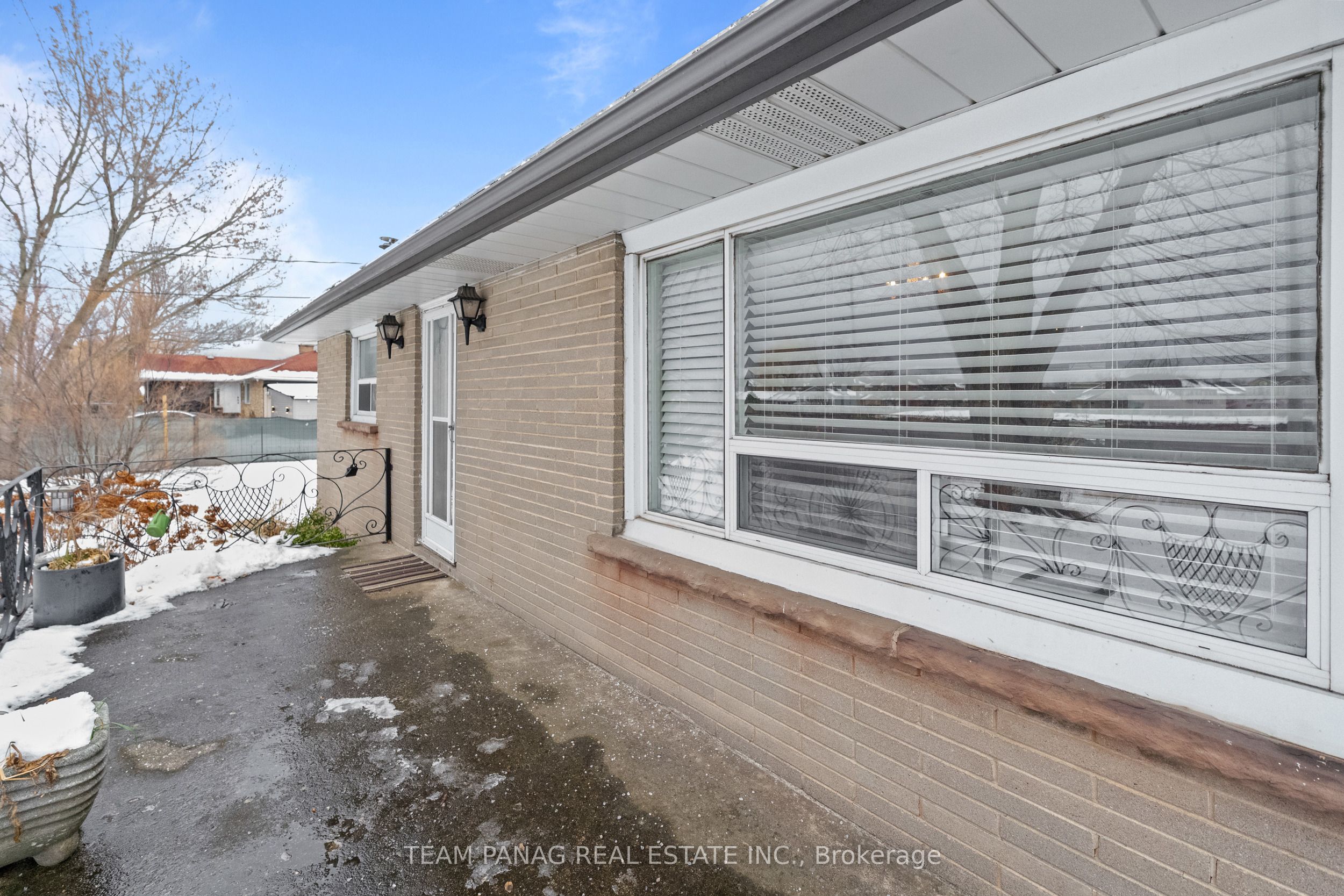 12164 Hurontario Street