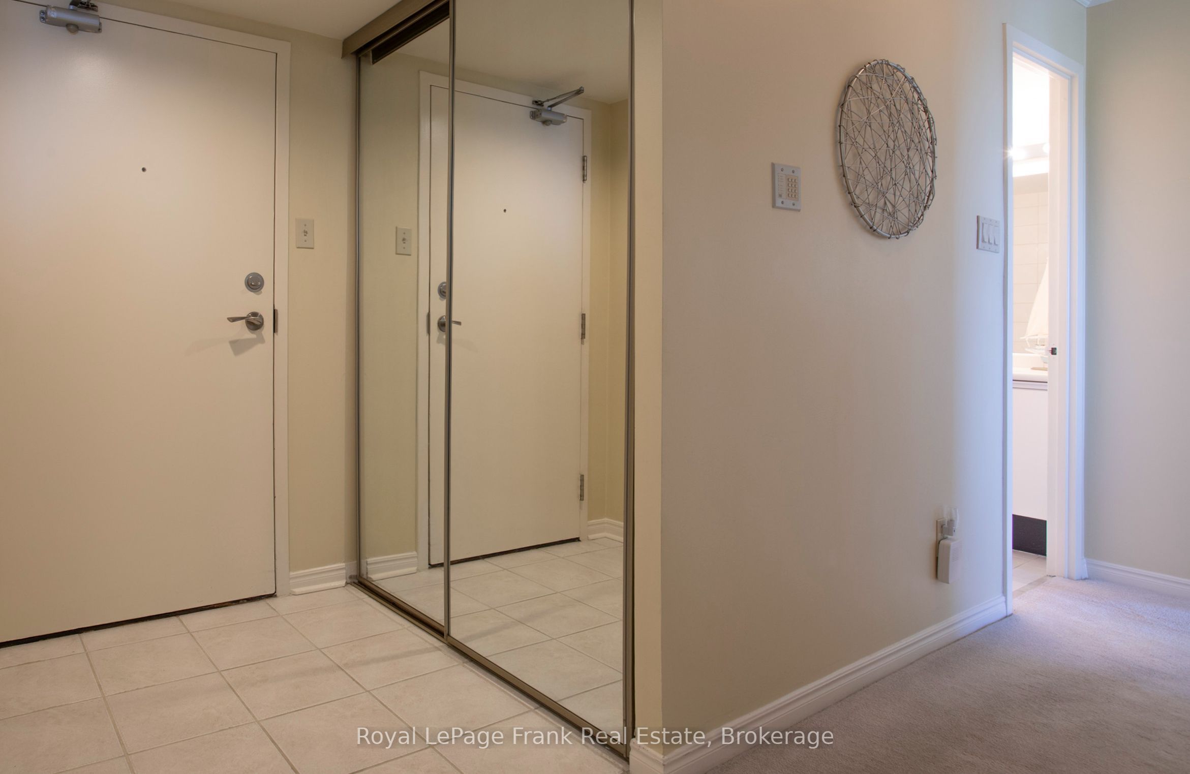 360 Watson Street W 1103