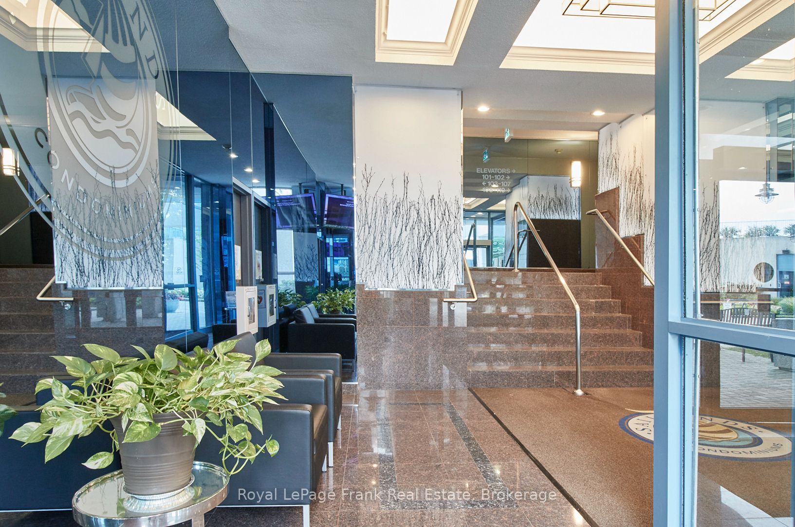 360 Watson Street W 1103