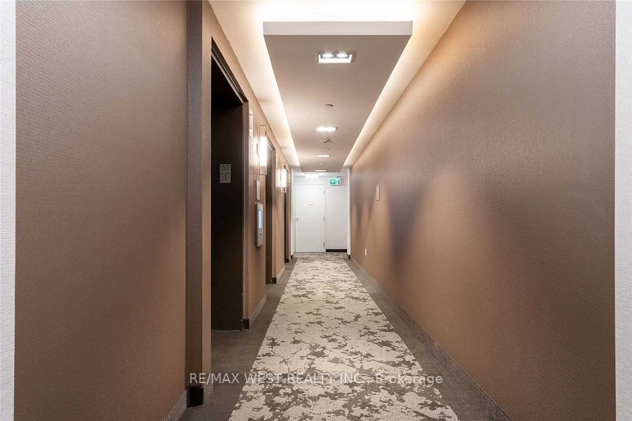 30 Shore Breeze Drive 5111