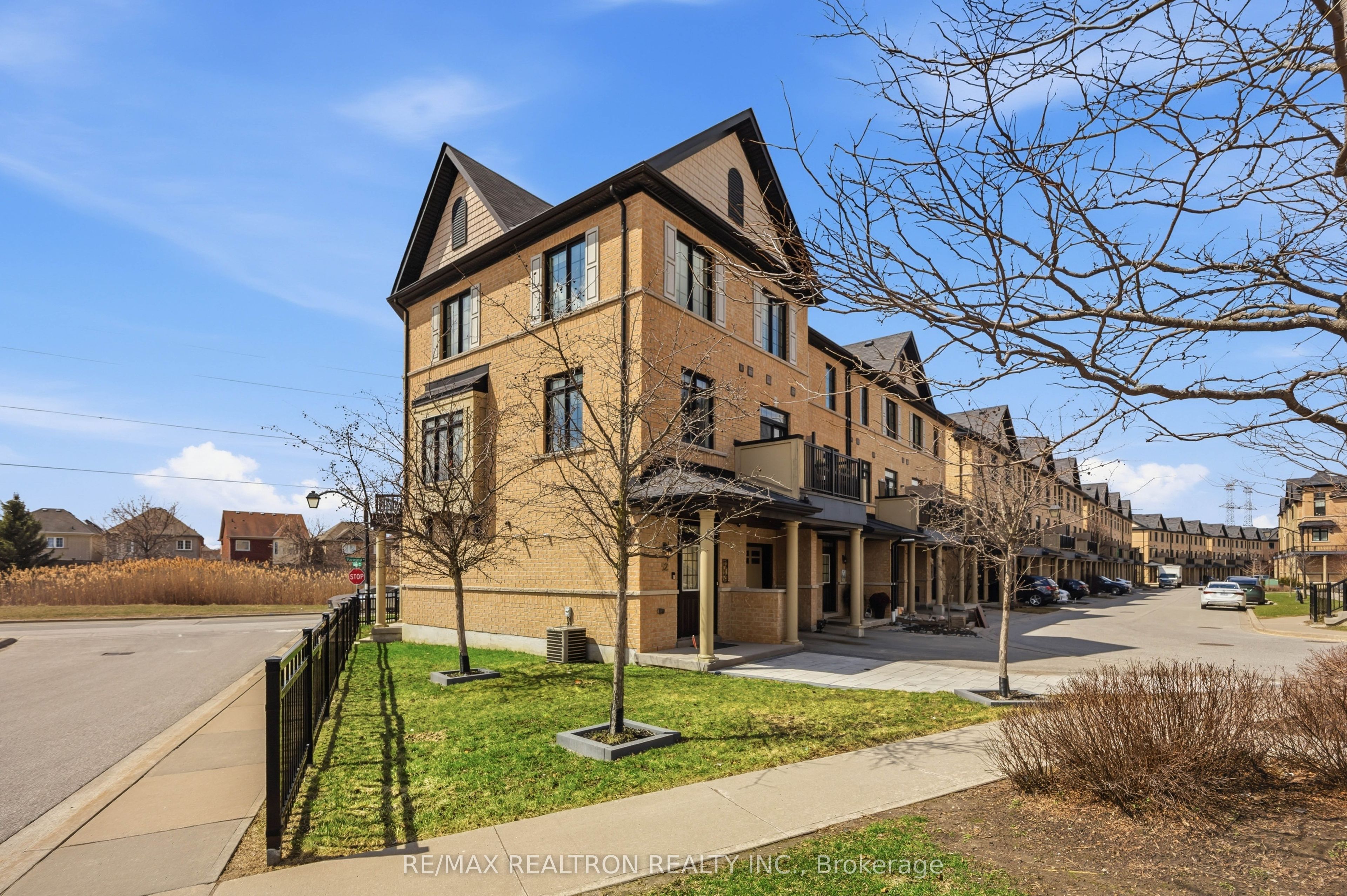 52 Quarrie Lane