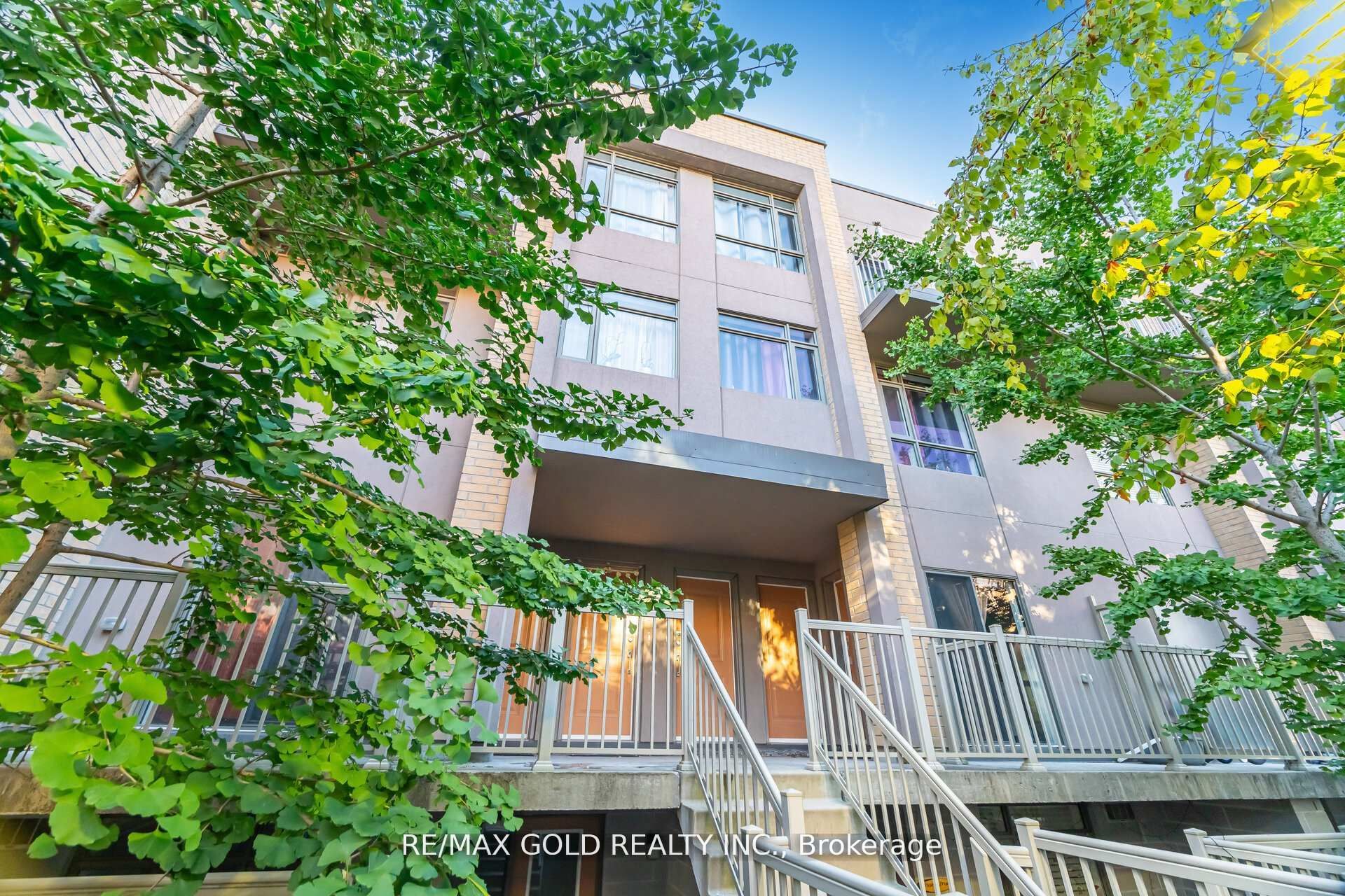 80 Orchid Place E 317