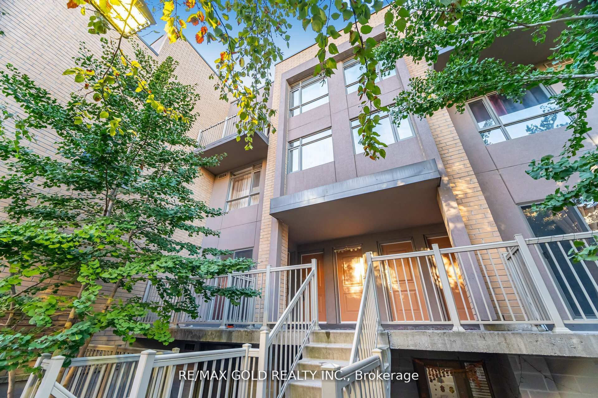 80 Orchid Place E 317