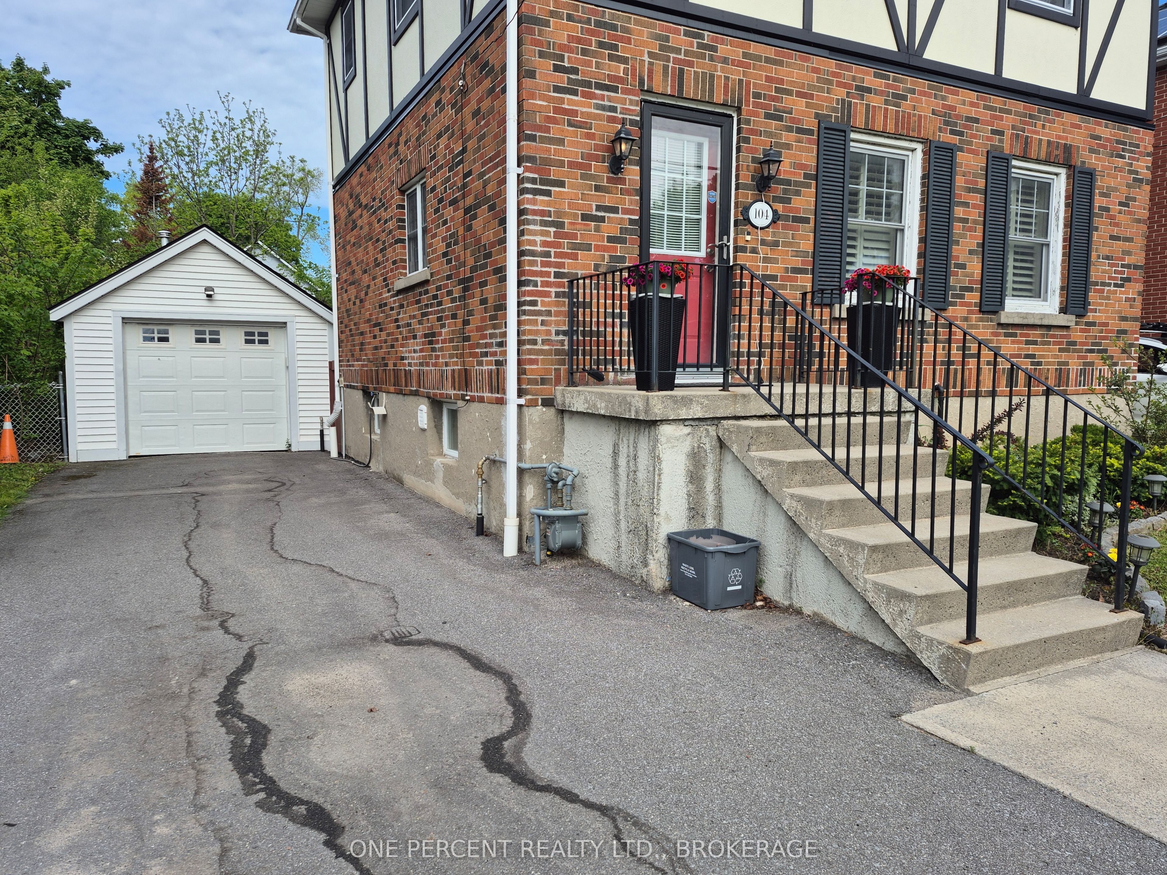 104 Ellerbeck Street