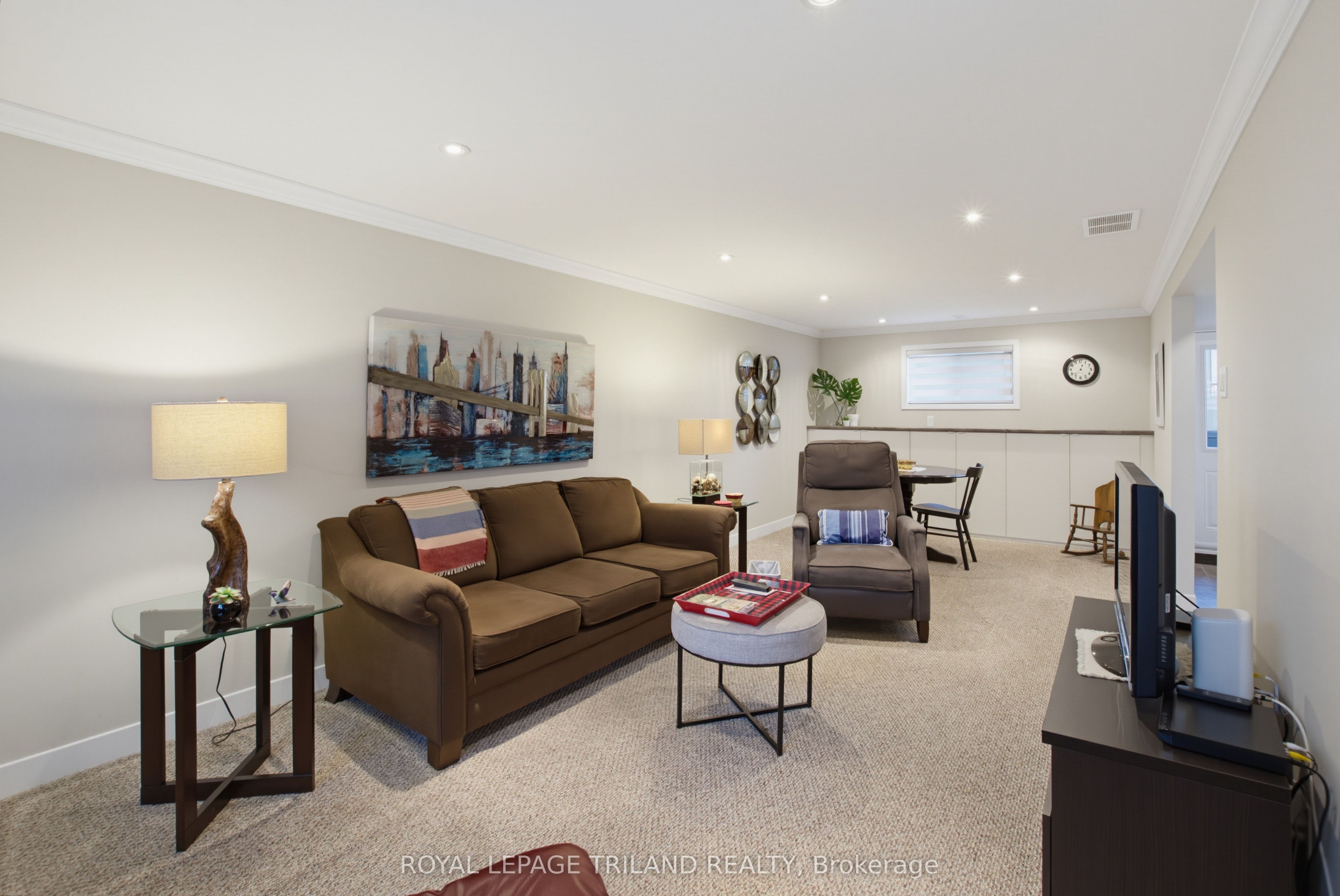 1463 Glenora Drive