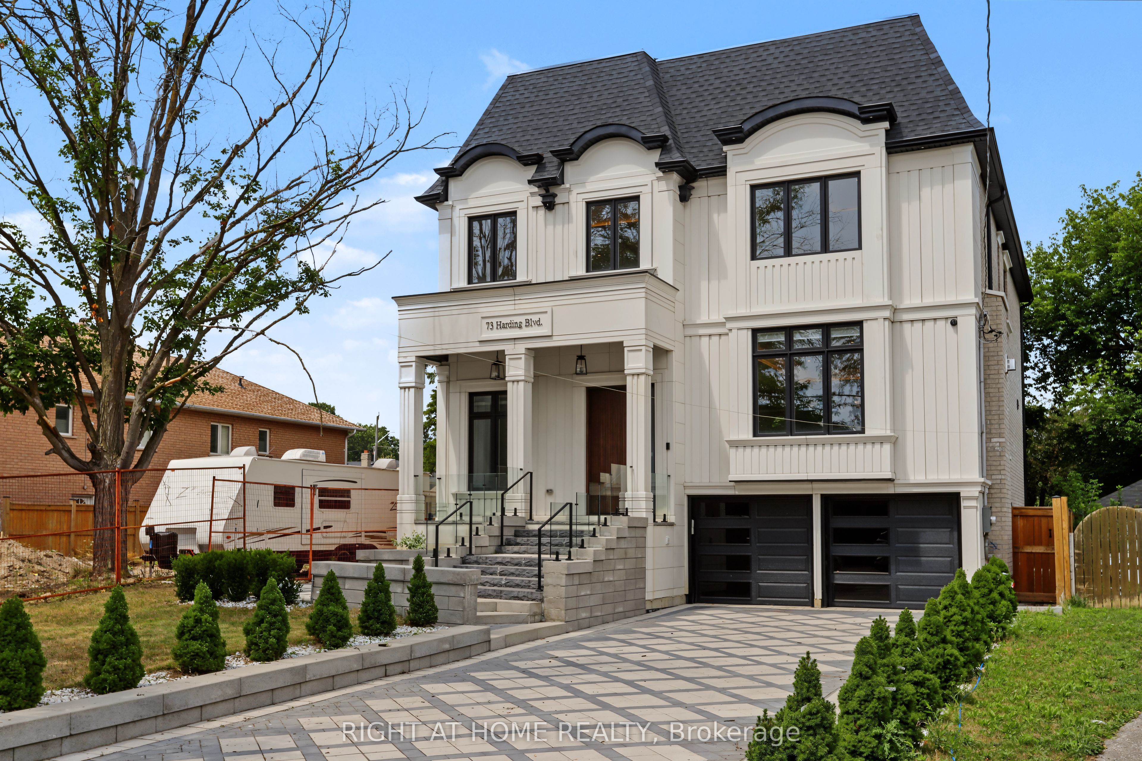 73 Harding Boulevard