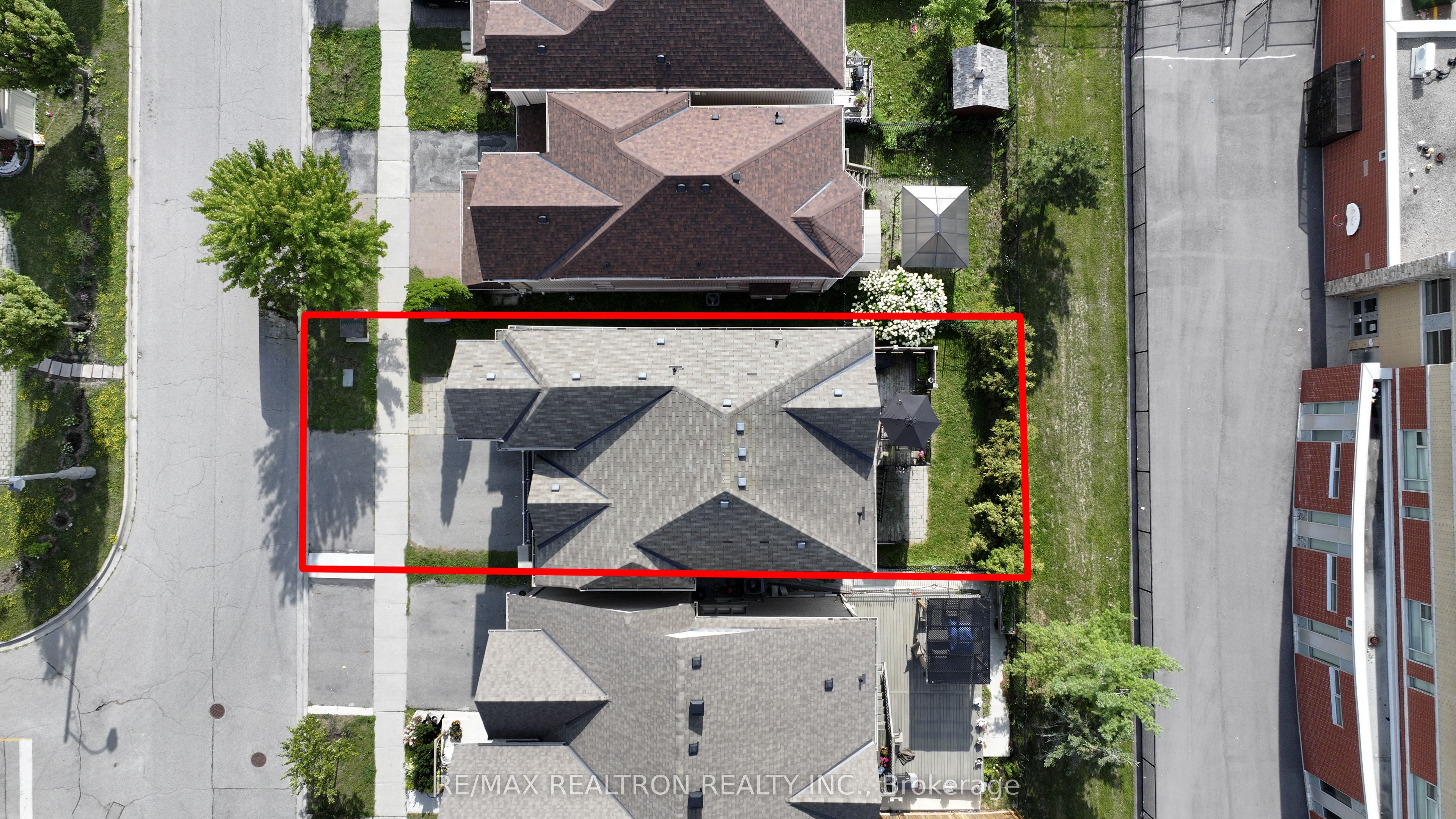 12 Cozens Drive