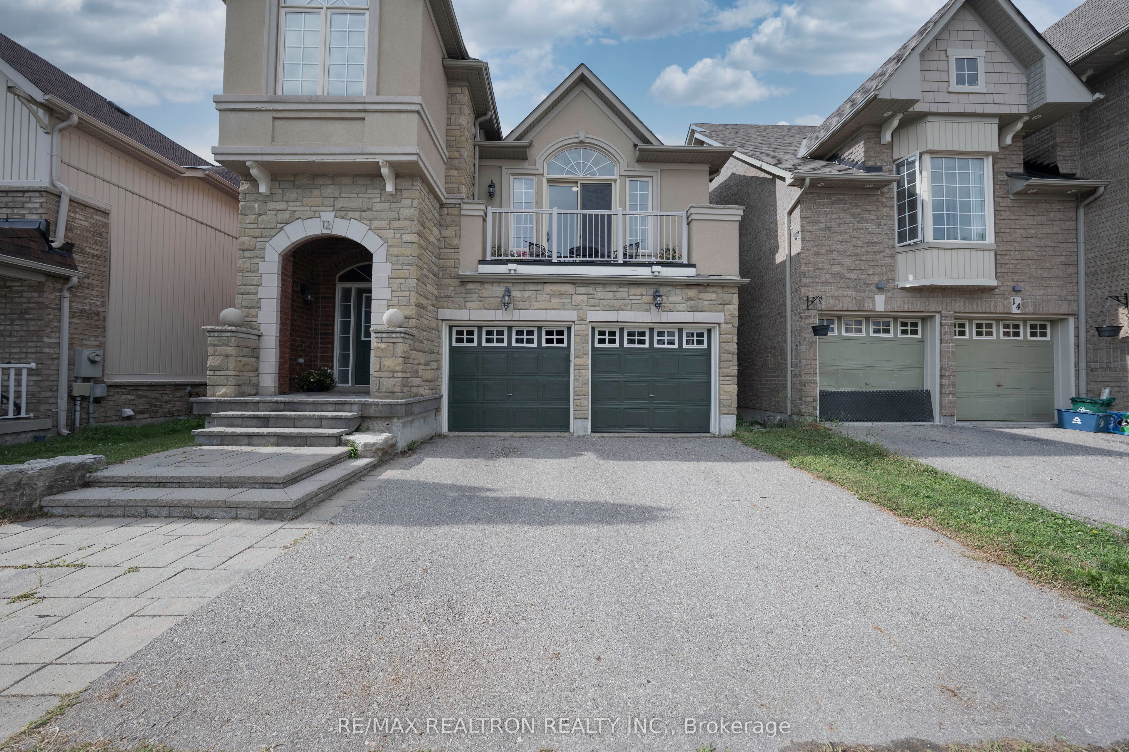 12 Cozens Drive