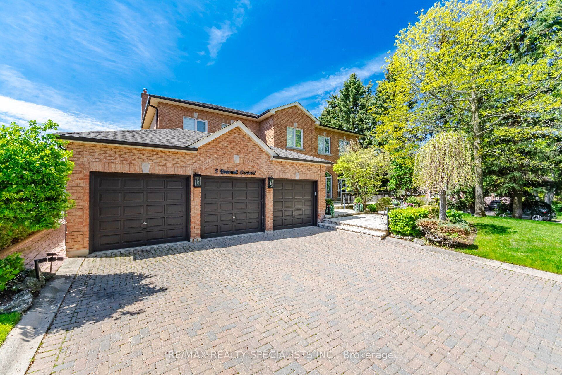 5 Rossmull Crescent