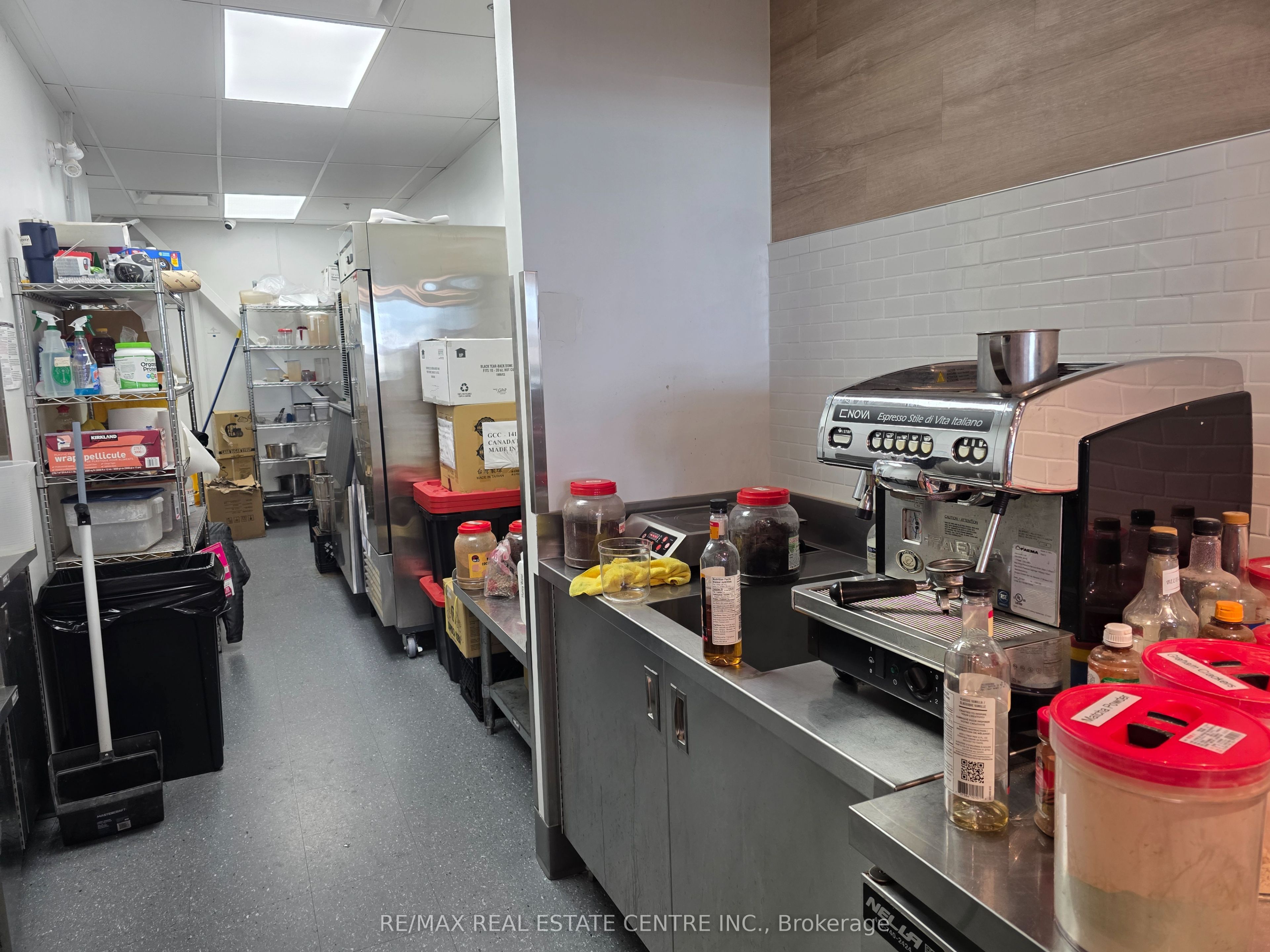 3145 Dundas Street W 10A