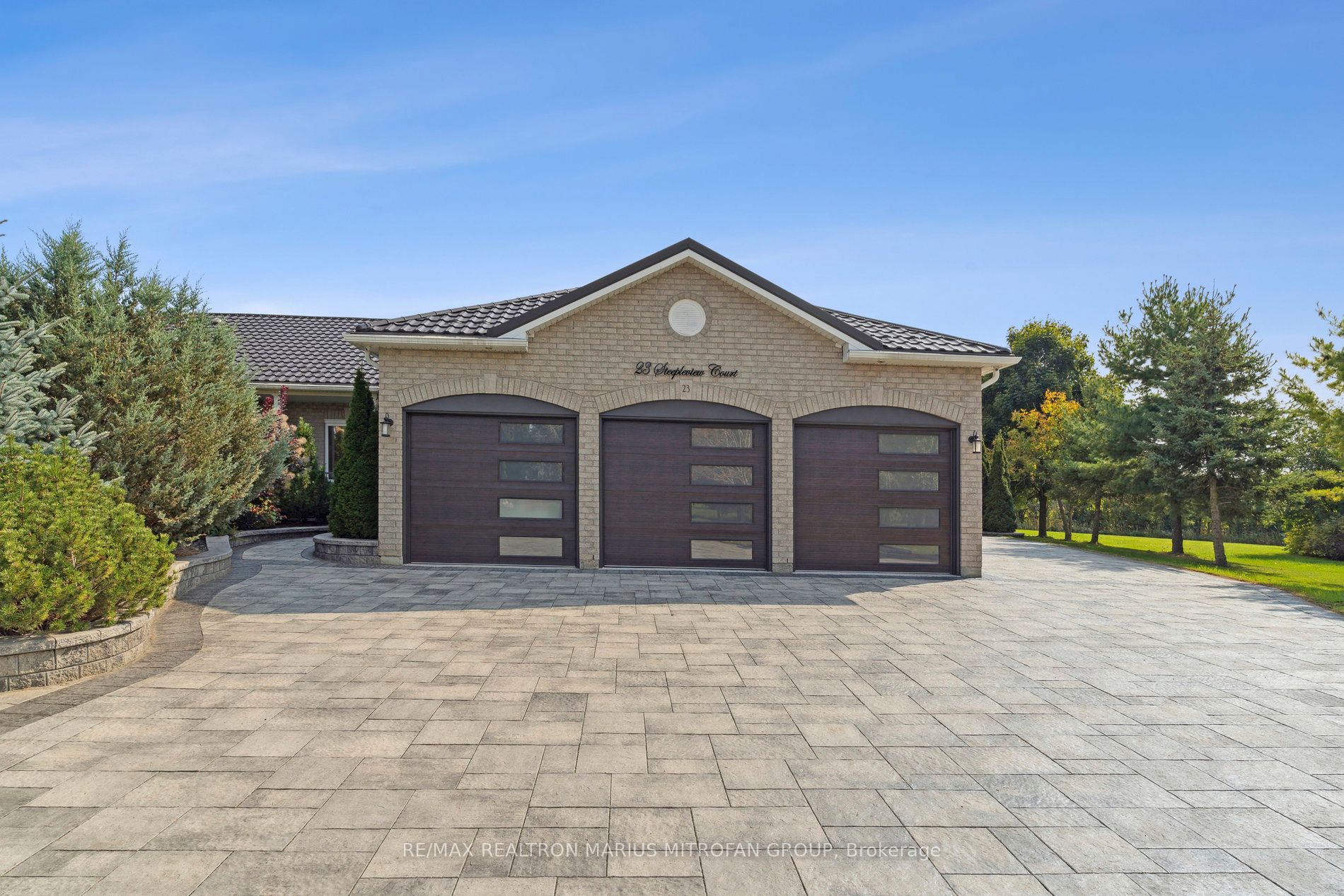 23 Steepleview Court