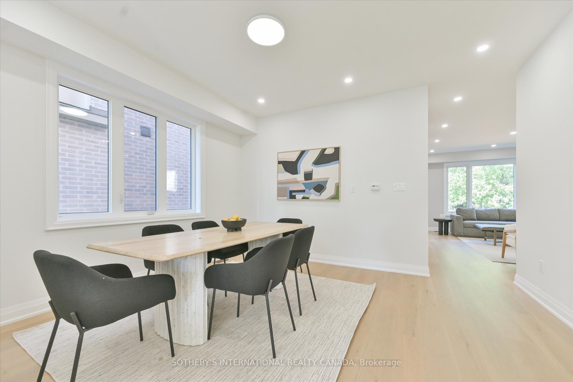 518 Markay Common