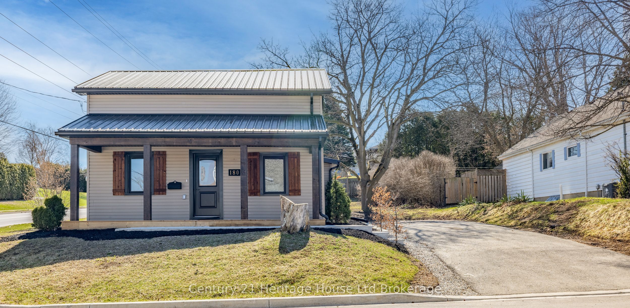 180 Cherry Street W