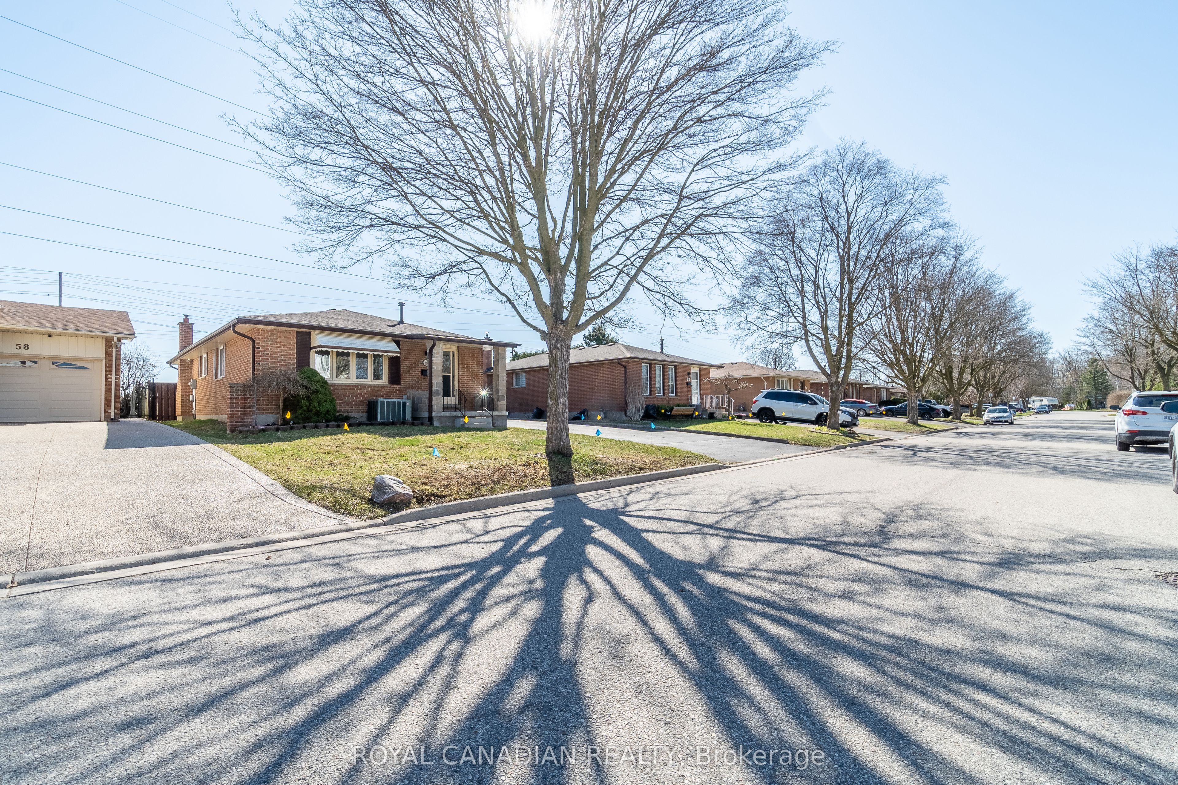60 Lysanda Avenue