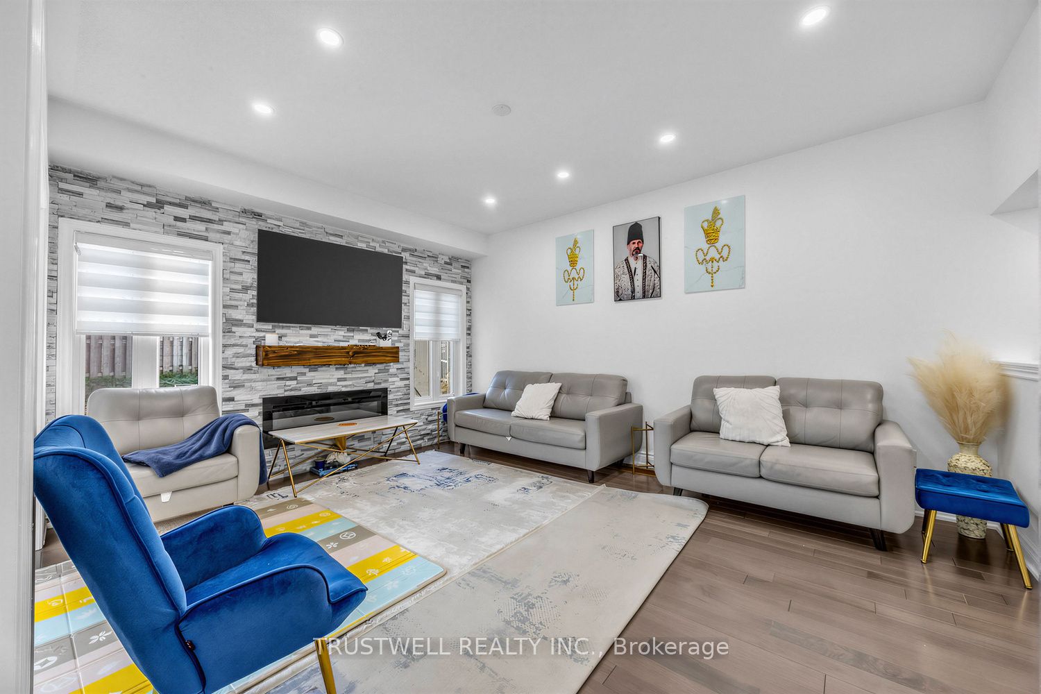 3 Waldron Court