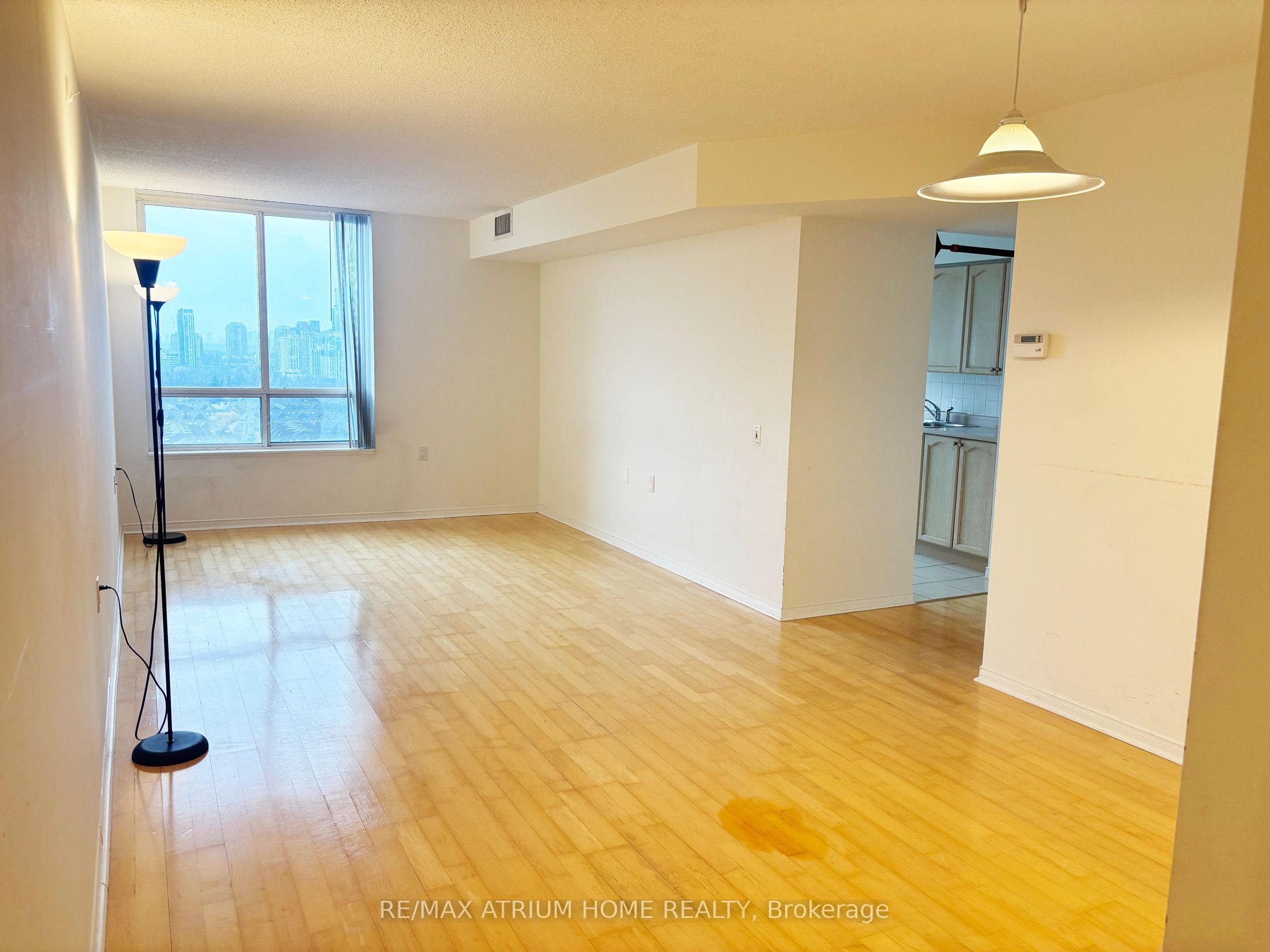 35 Finch Avenue E 1910