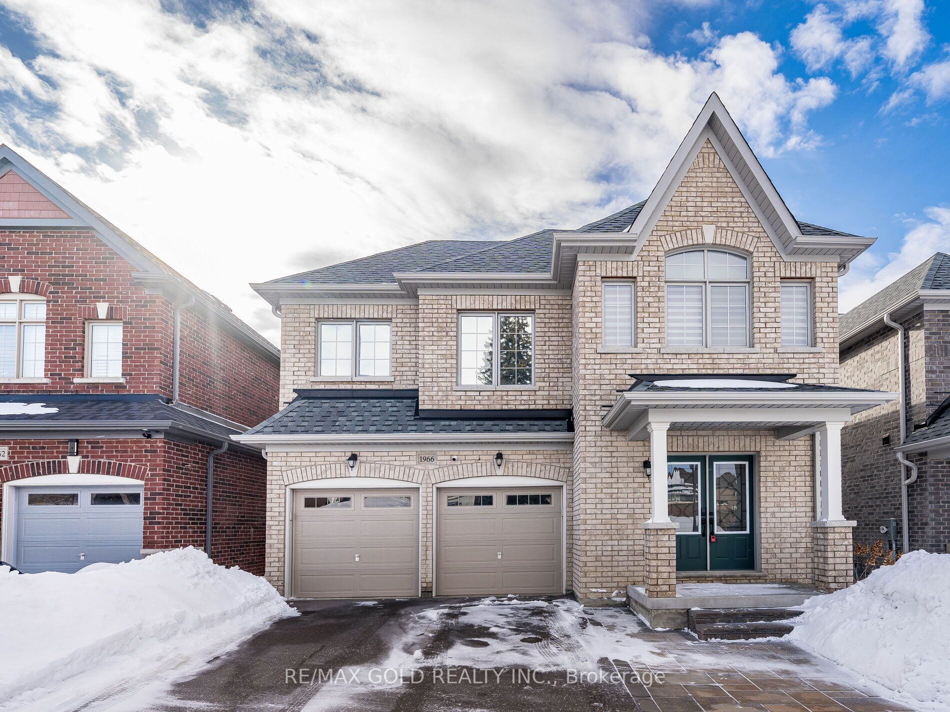 1966 GRANDVIEW ST N Street