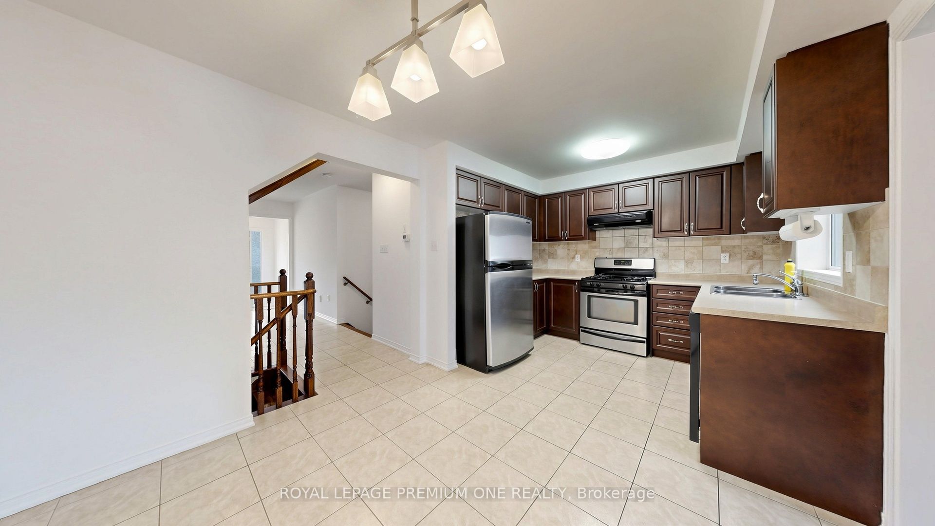 108 Argento Crescent
