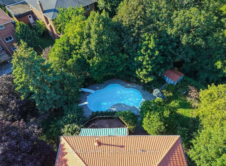 2023 Jacamar Court