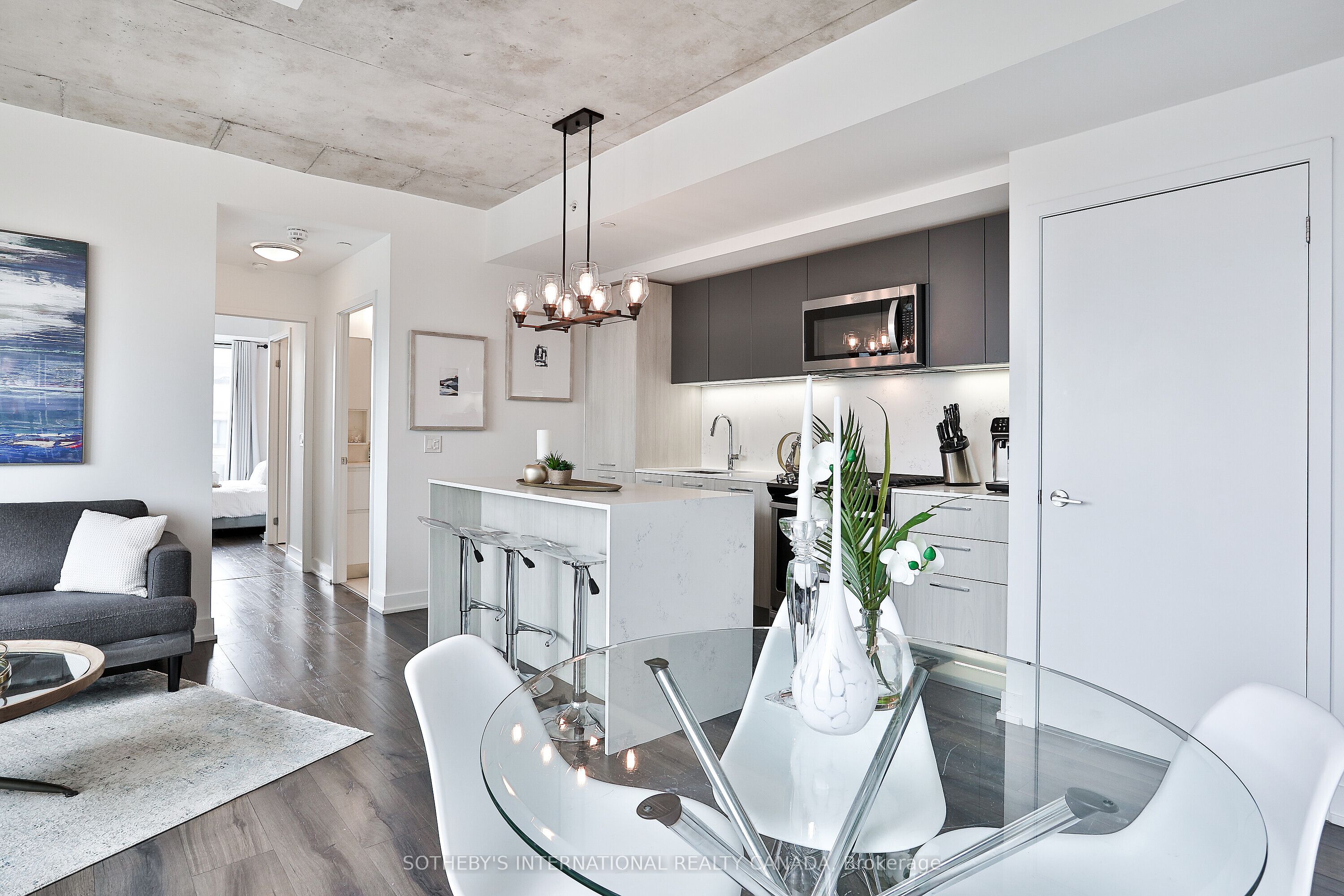 665 Kingston Road 503