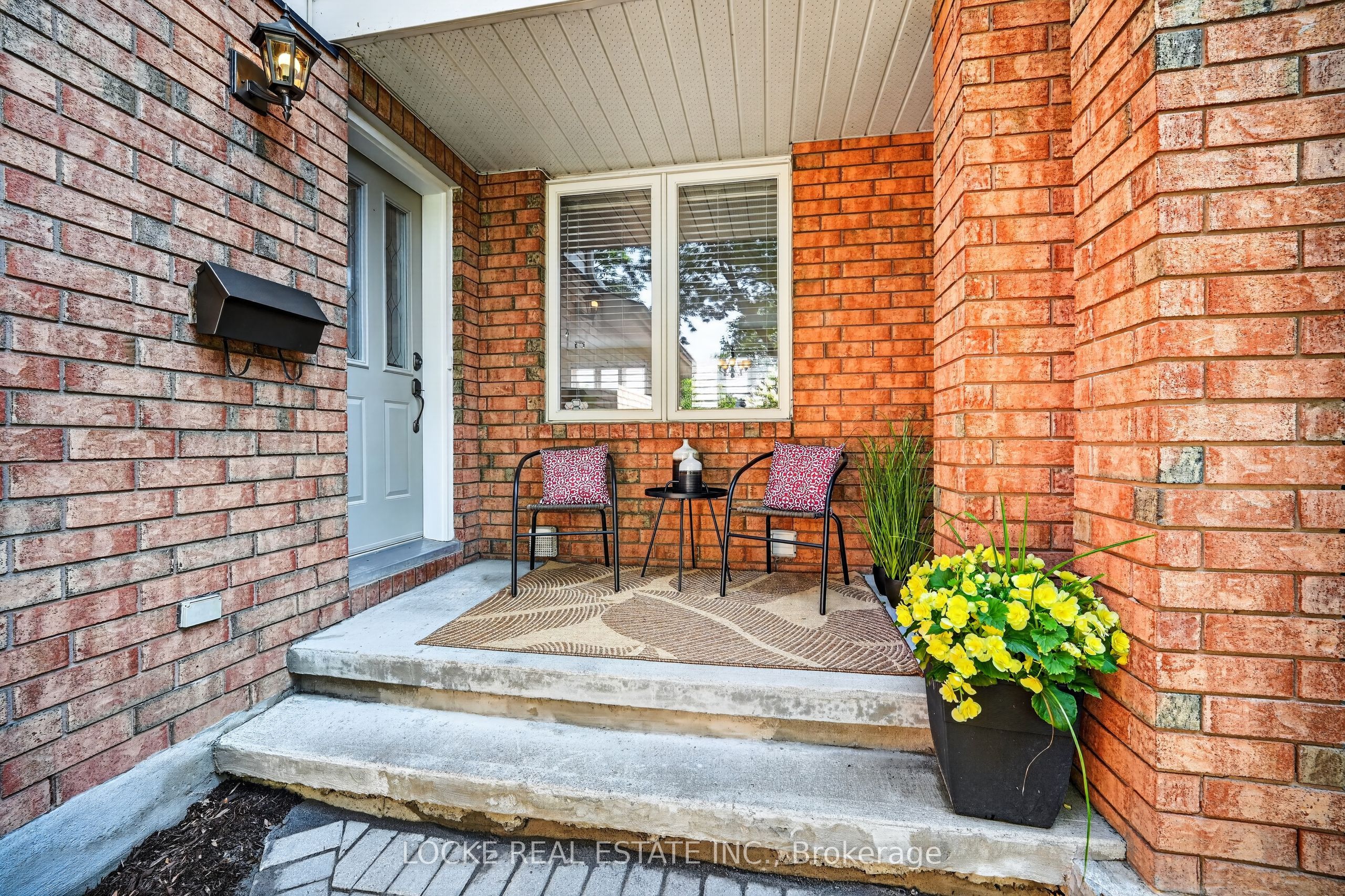 431 Lawler Crescent