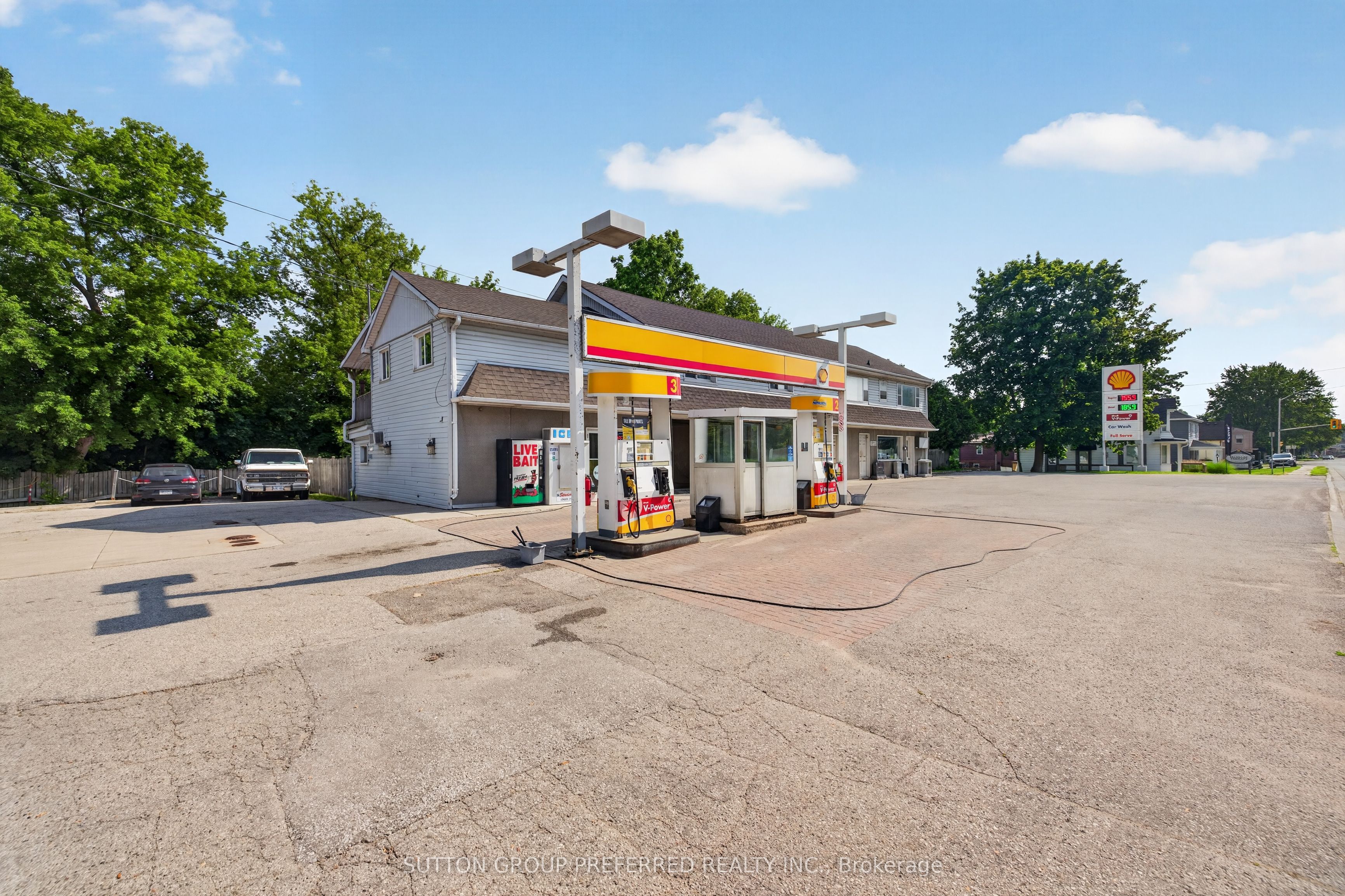 3922 Hamilton Road E